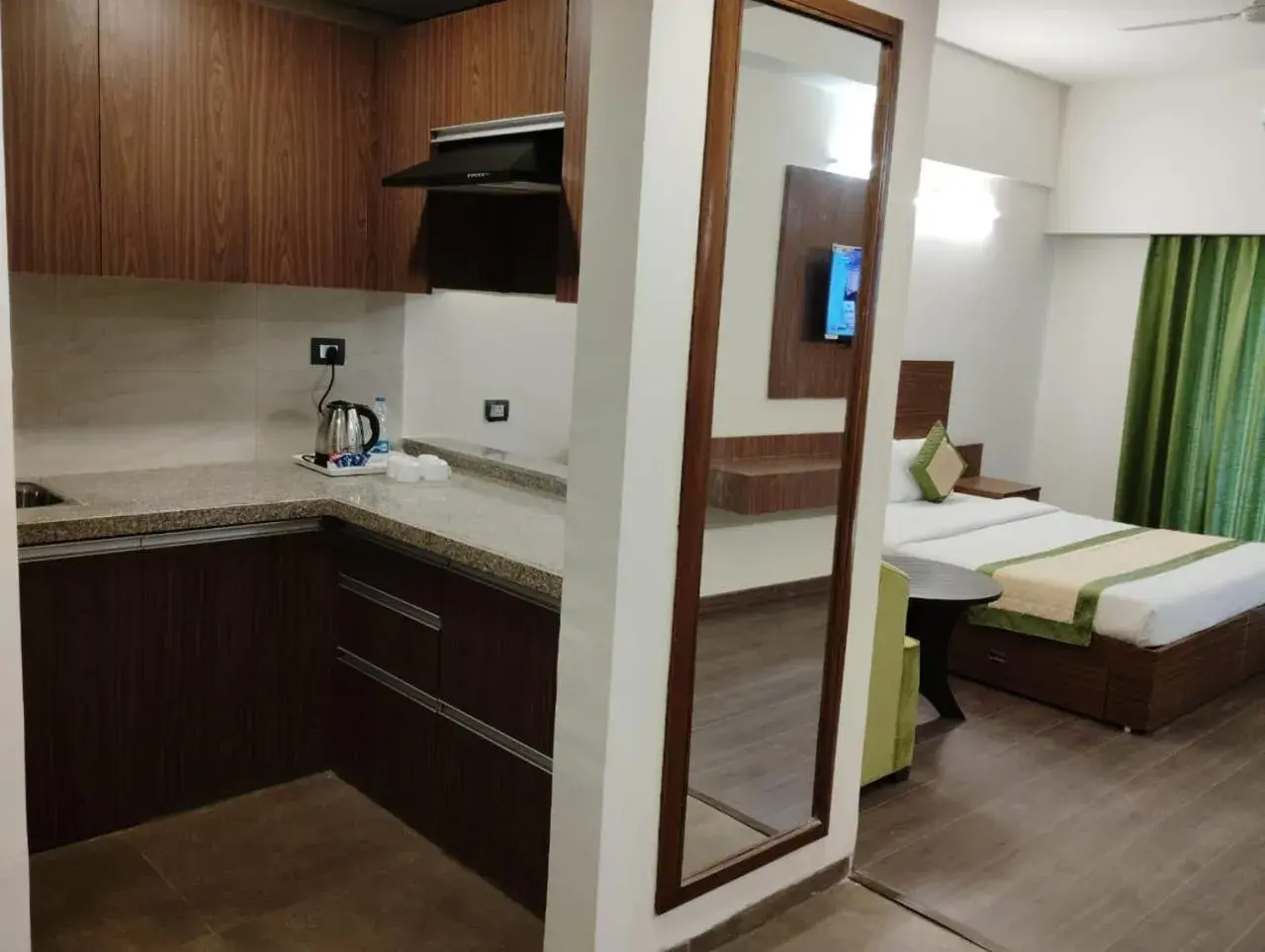 Kitchen or kitchenette, Bed in Hotel Livbox Kitchen or kitchenette, Bed in Hotel Livbox