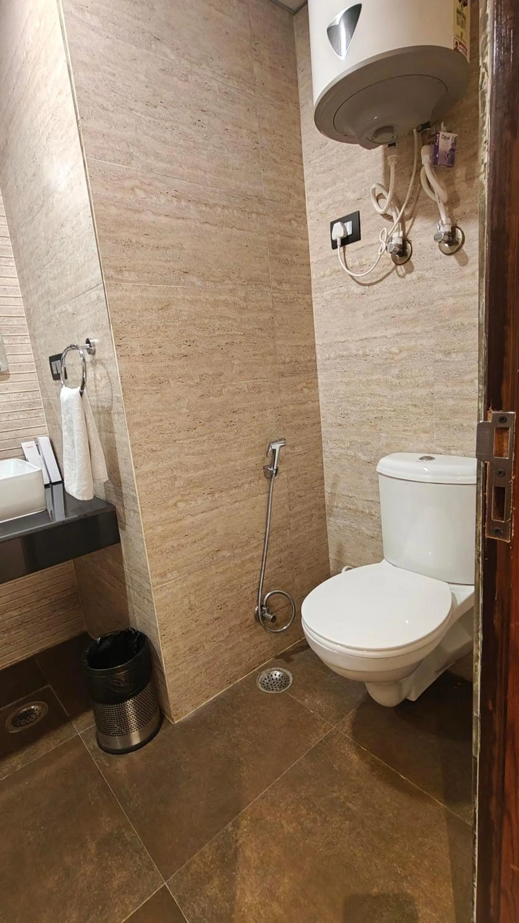 Toilet in Hotel Livbox