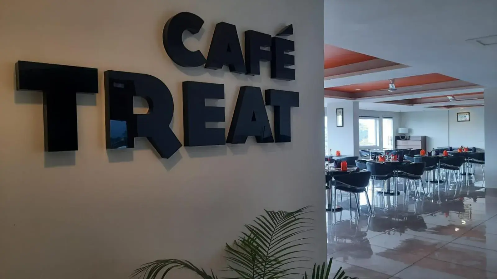 Restaurant/places to eat in Hotel Livbox Restaurant/places to eat in Hotel Livbox