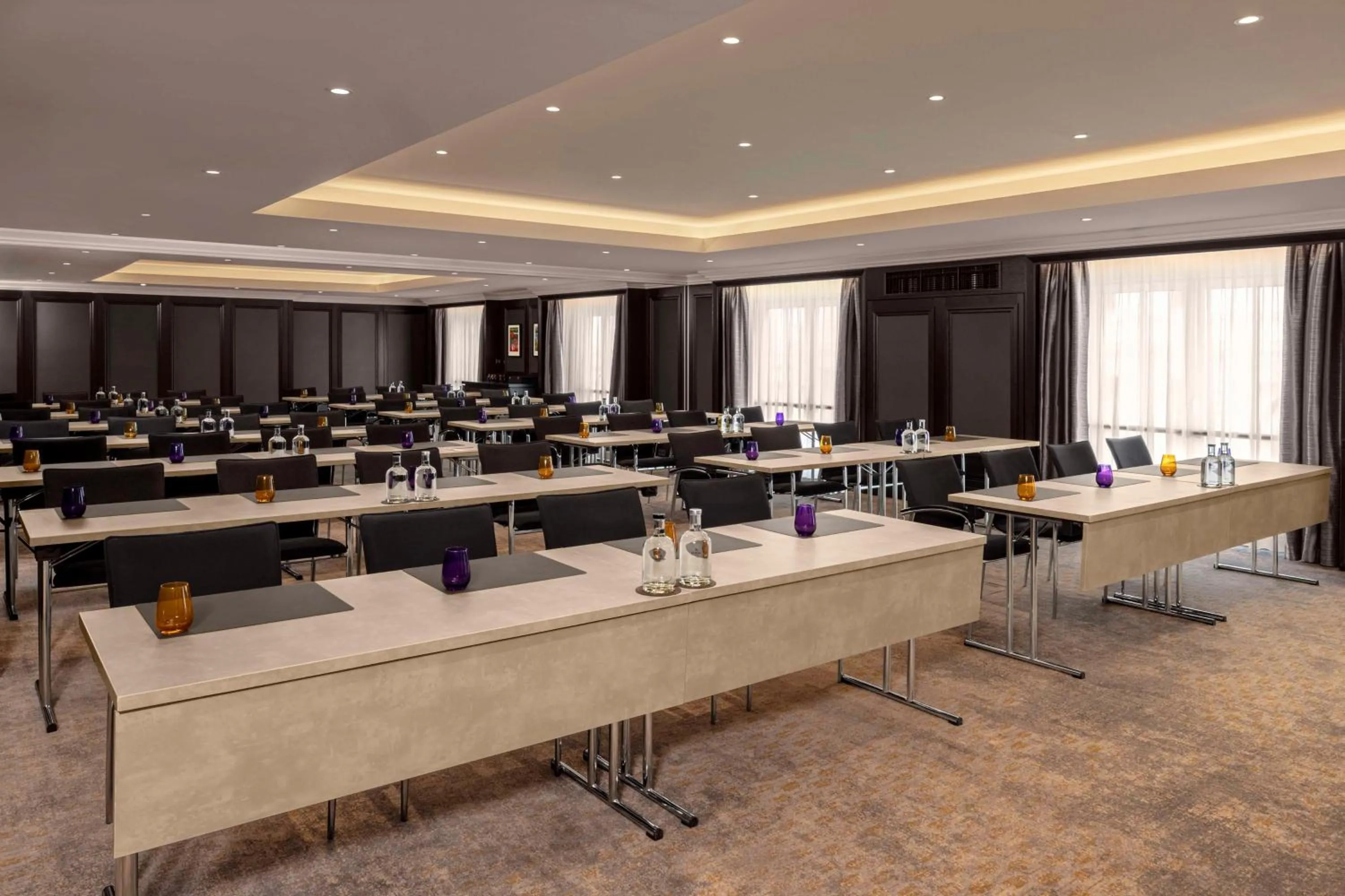 Meeting/conference room in Hilton Vienna Plaza