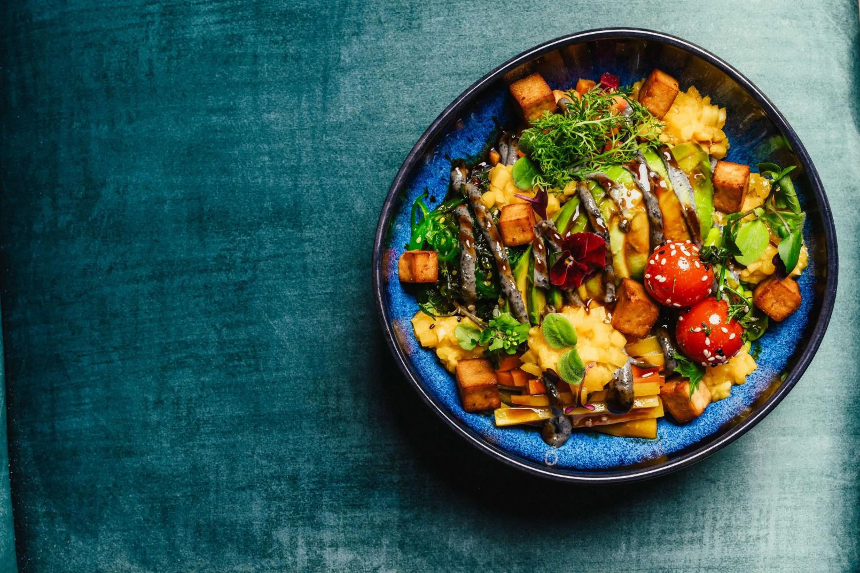 Lounge or bar in Hilton Vienna Plaza