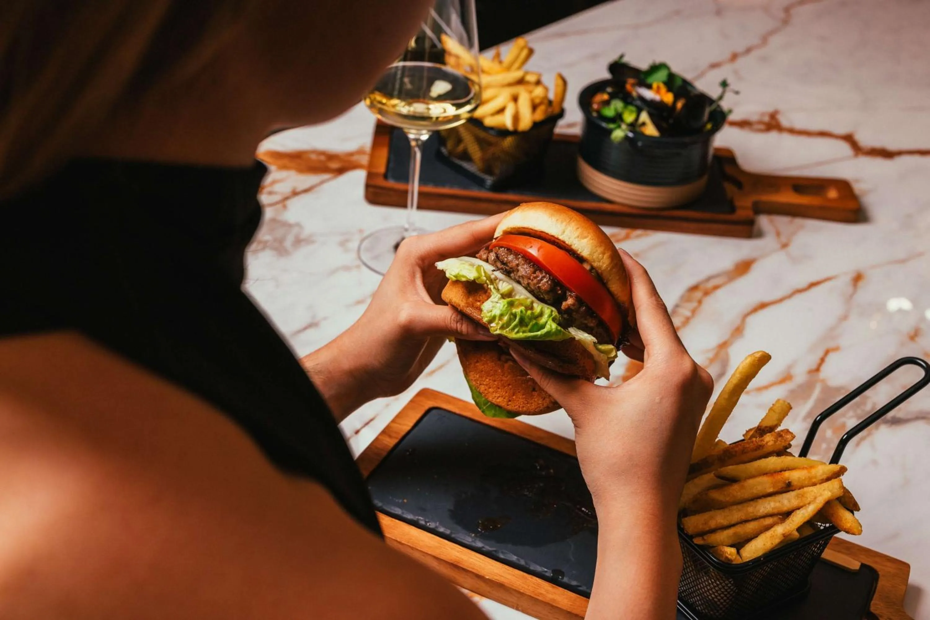 Lounge or bar in Hilton Vienna Plaza