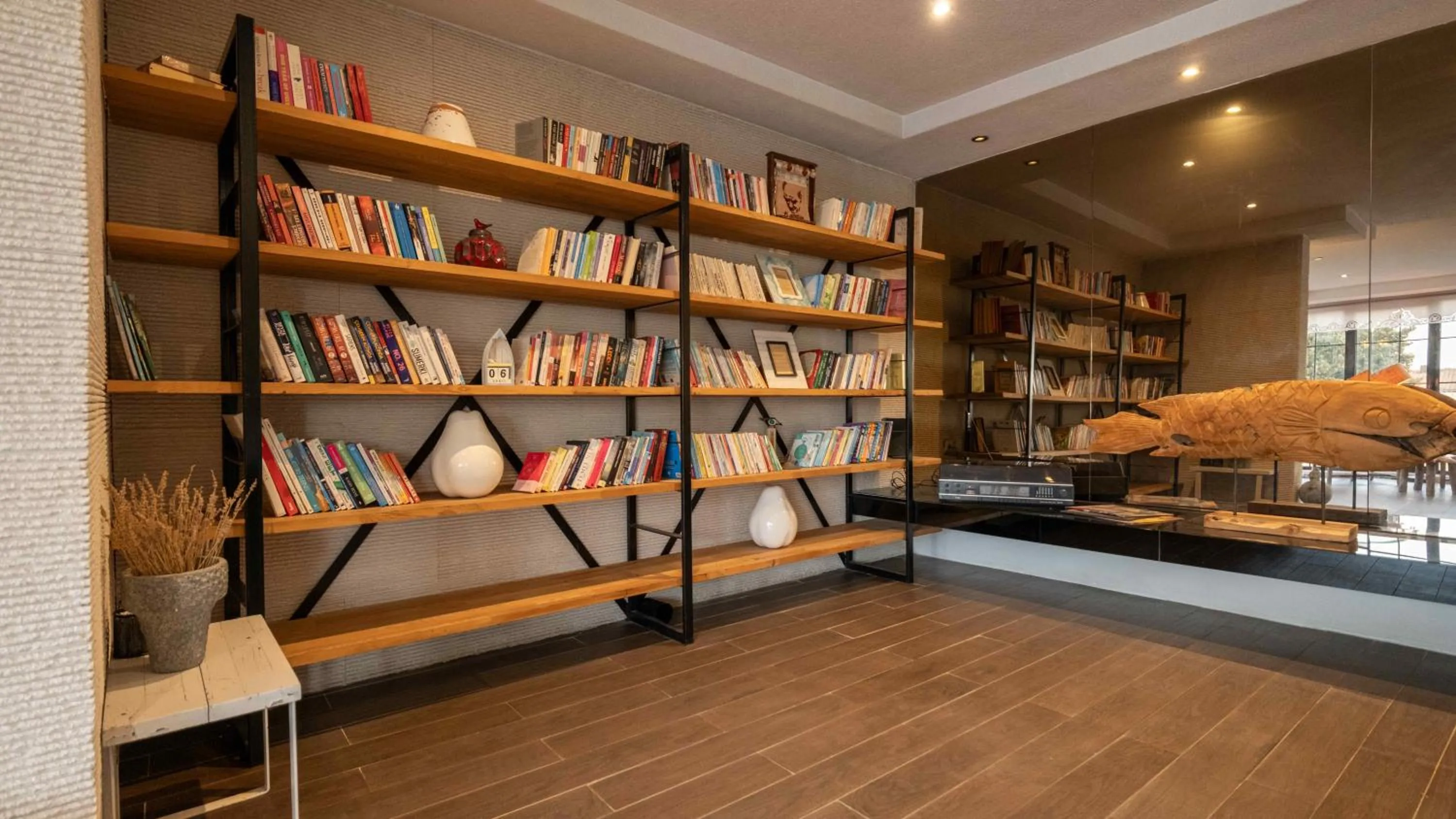 Library in Enki Suess Alaçatı