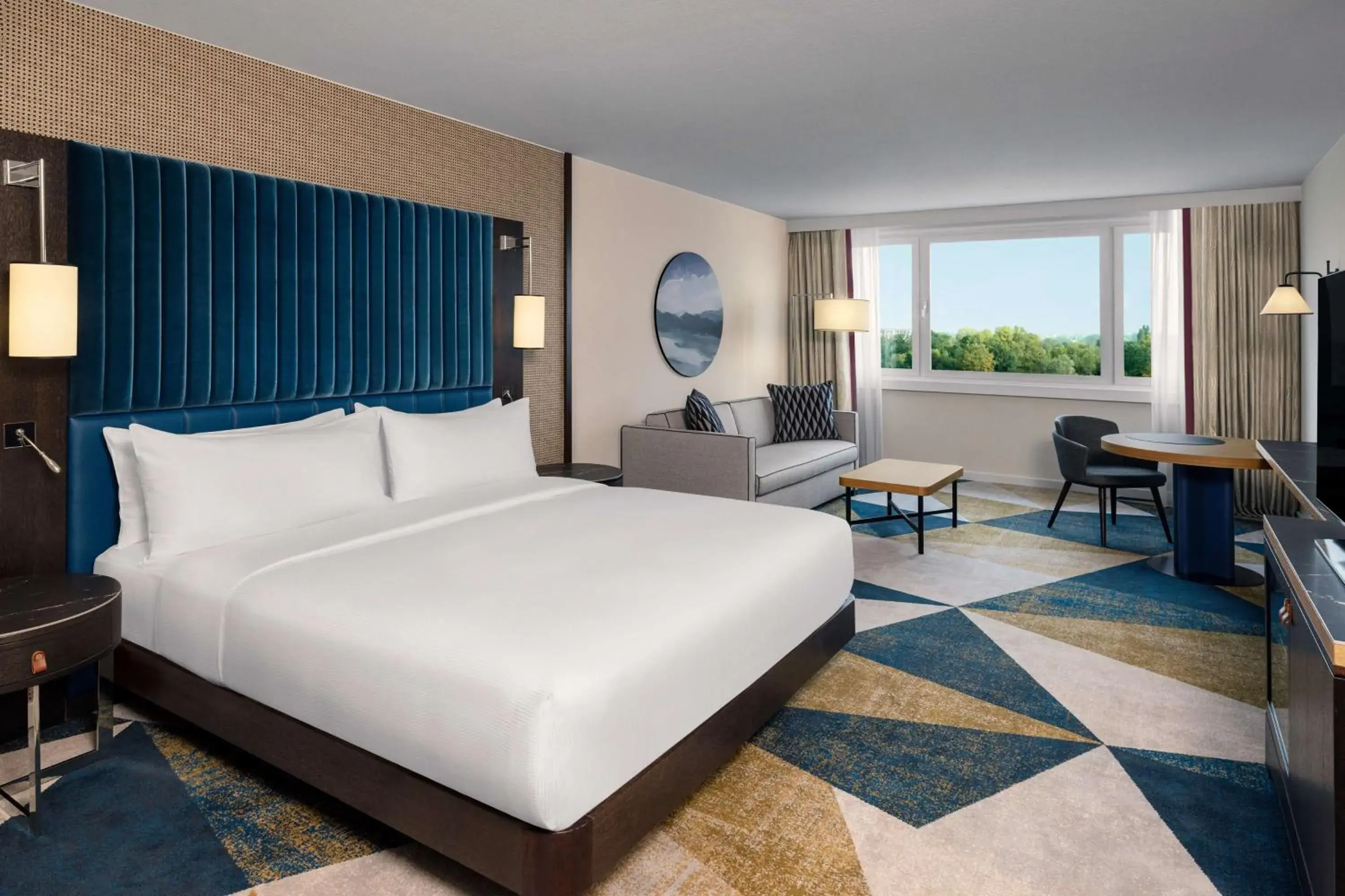 Waterfront King Room with Sofa Bed - single occupancy in Hilton Vienna Waterfront Waterfront King Room with Sofa Bed - single occupancy in Hilton Vienna Waterfront