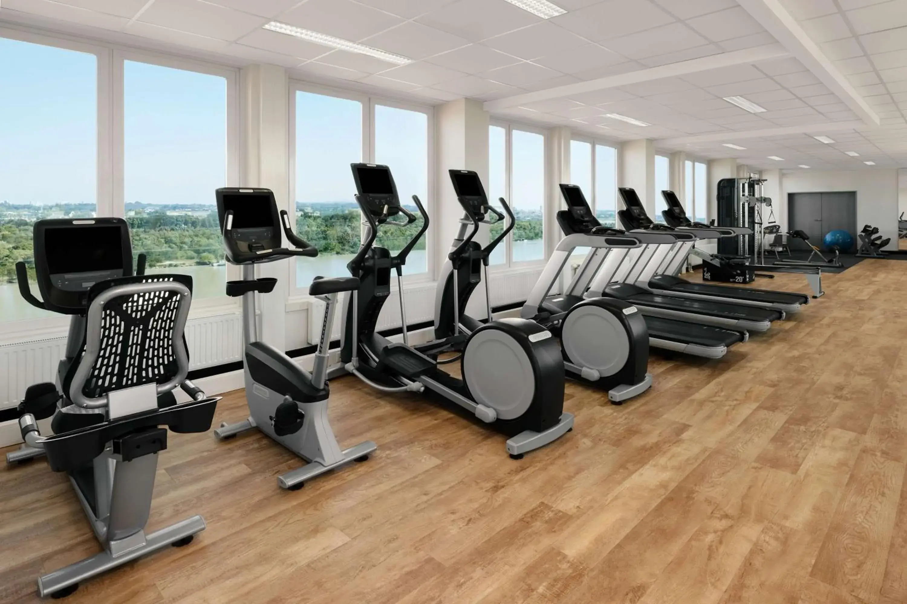 Fitness centre/facilities in Hilton Vienna Waterfront Fitness centre/facilities in Hilton Vienna Waterfront