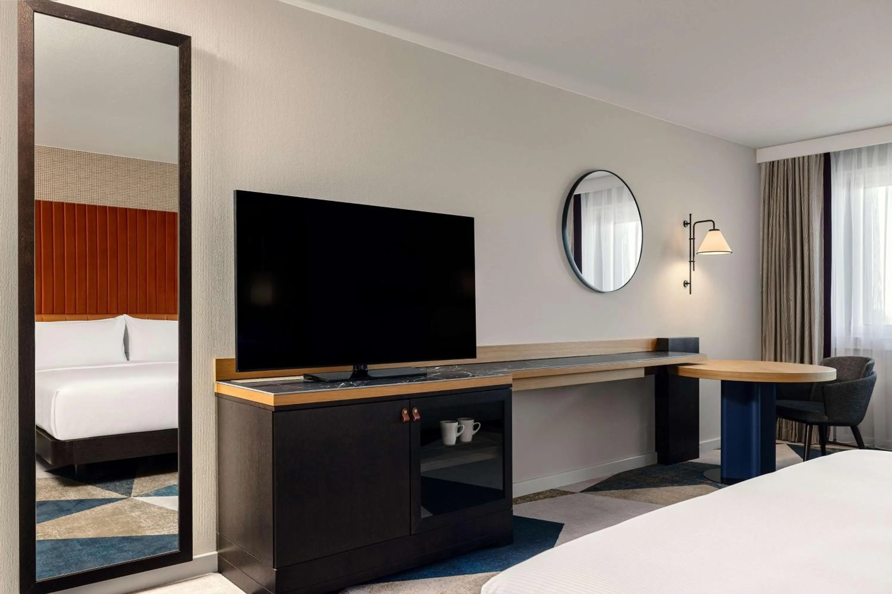 TV and multimedia, Bed in Hilton Vienna Waterfront