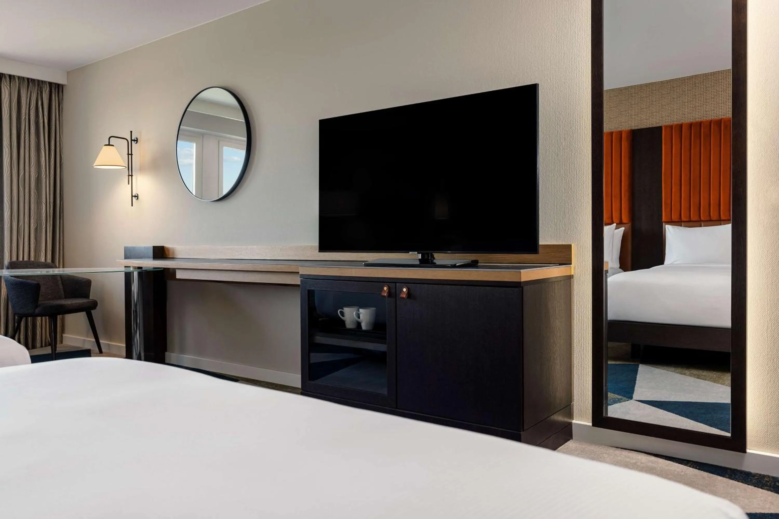TV and multimedia, Bed in Hilton Vienna Waterfront
