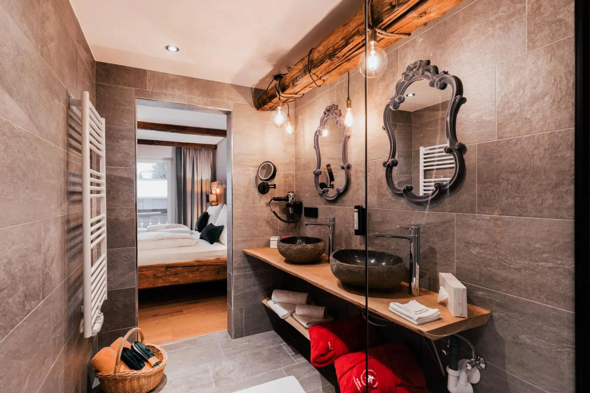 Bathroom in Hotel Glücksschmiede - Hinterglemm