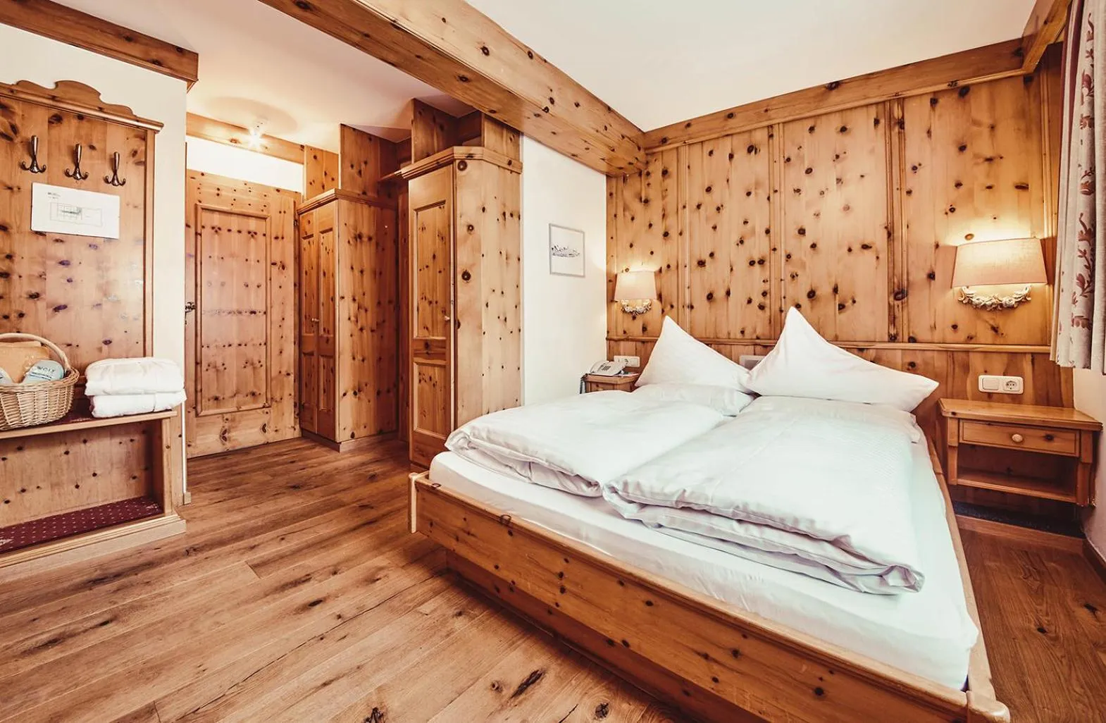 Bedroom, Bed in Hotel Glücksschmiede - Hinterglemm