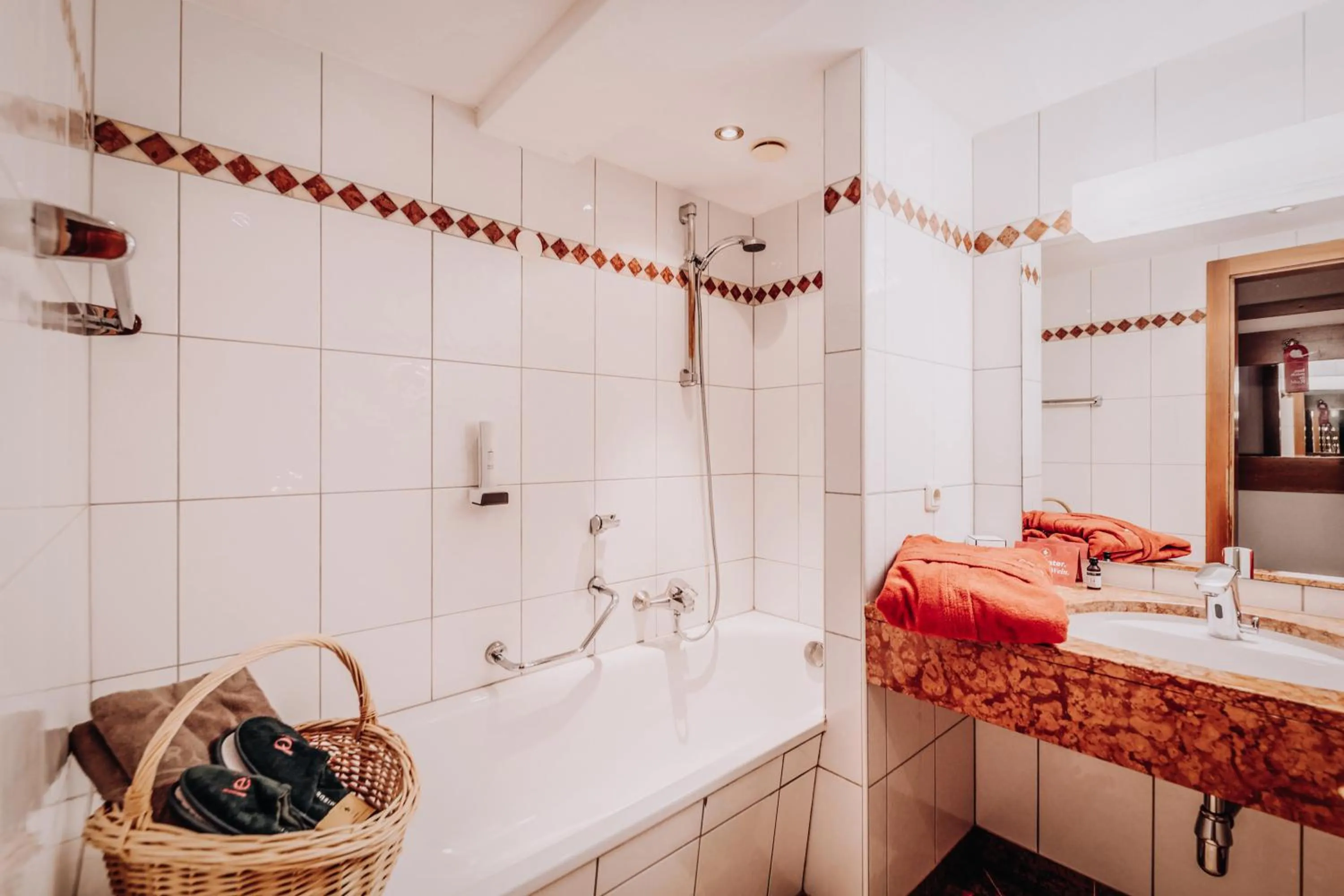 Bathroom in Hotel Glücksschmiede - Hinterglemm