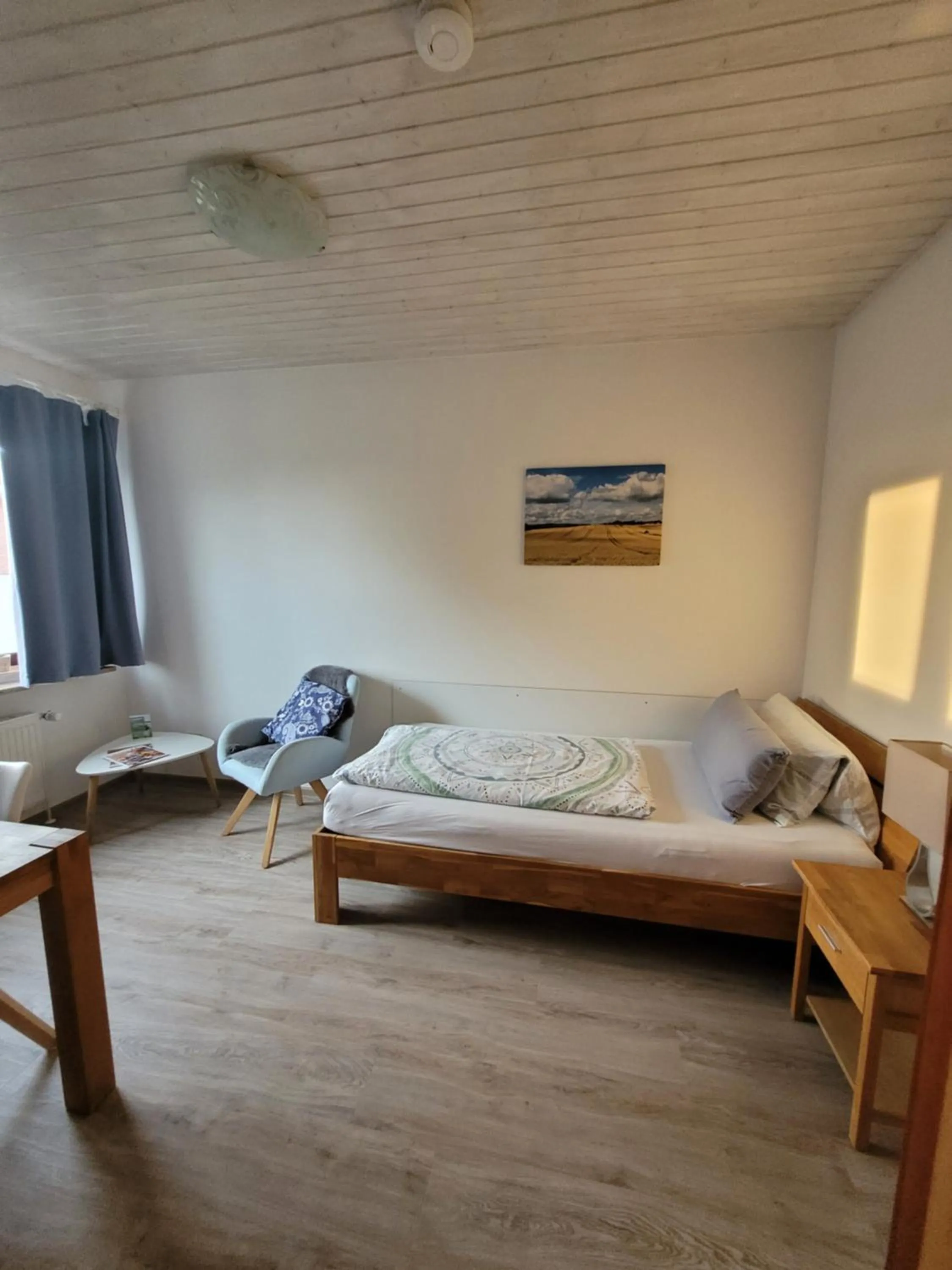 Single Room with Bathroom - single occupancy in Room and kitchen im Katerberg