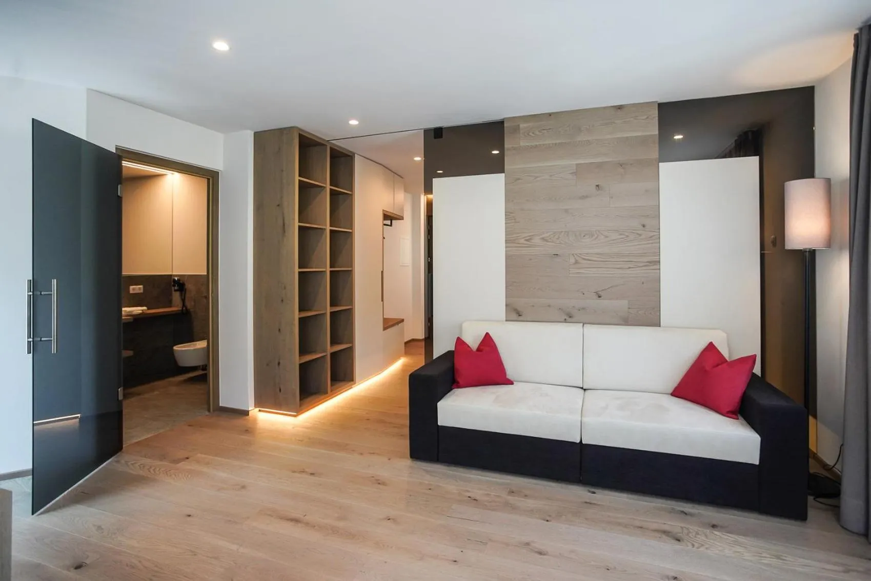 Living room, Bed in Gasthof Sonne snc