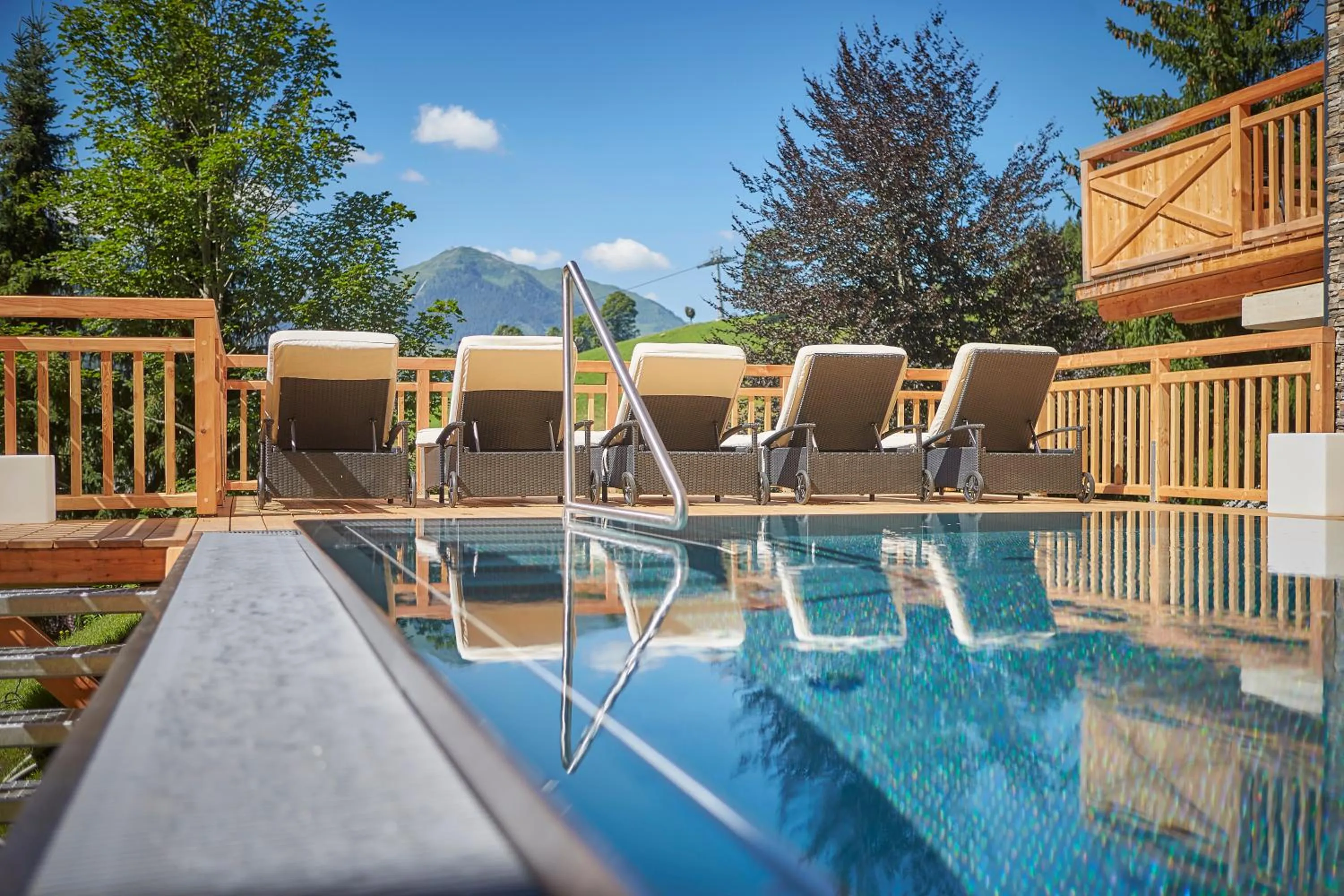Swimming pool in AlpenParks Hotel & Apartment Sonnleiten
