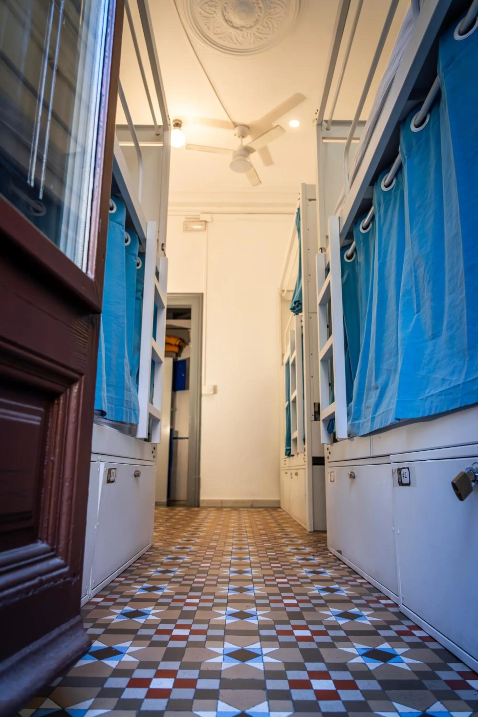 bunk bed in Soul Backpackers Barcelona