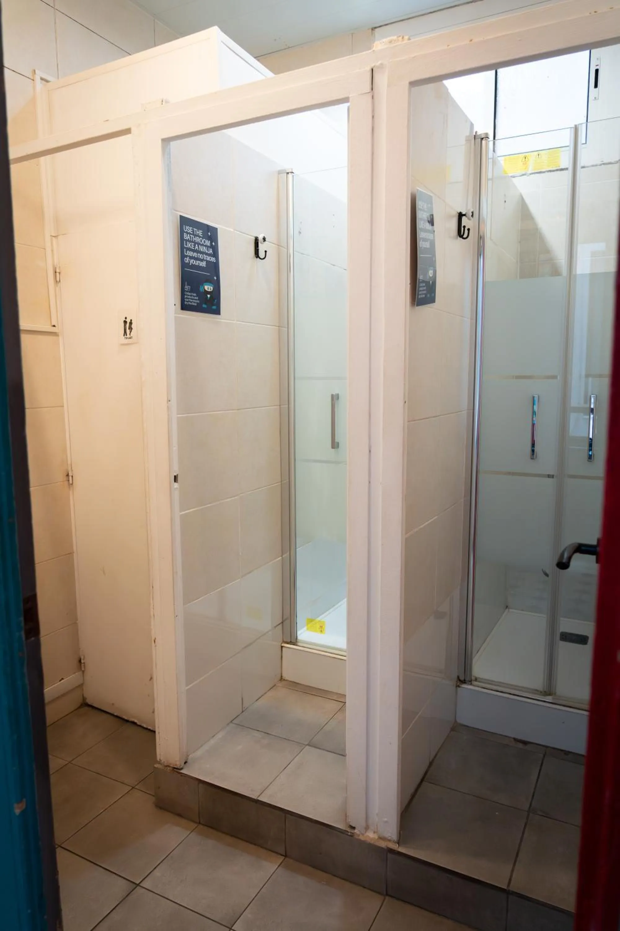 Shower in Soul Backpackers Barcelona