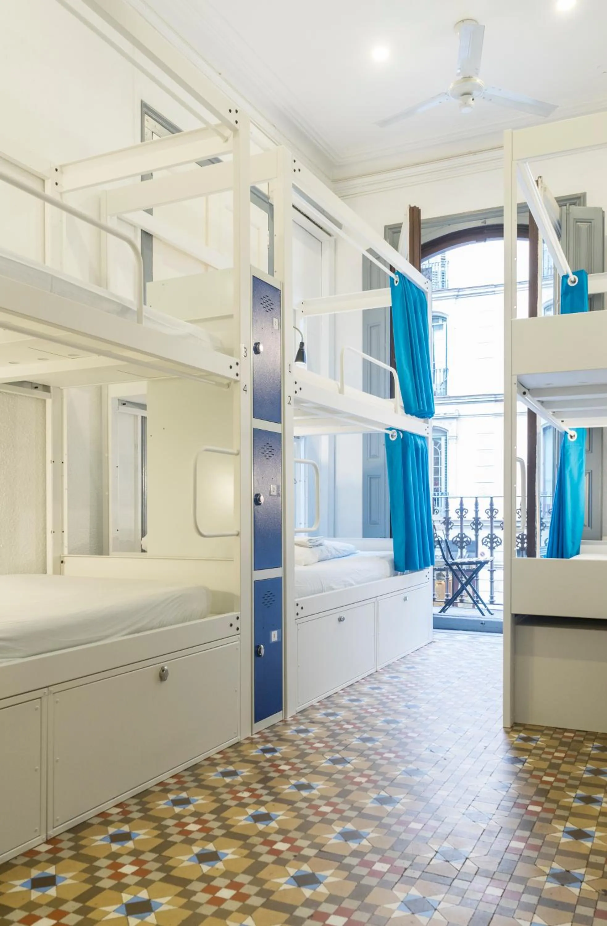 Bedroom, Bed in Soul Backpackers Barcelona