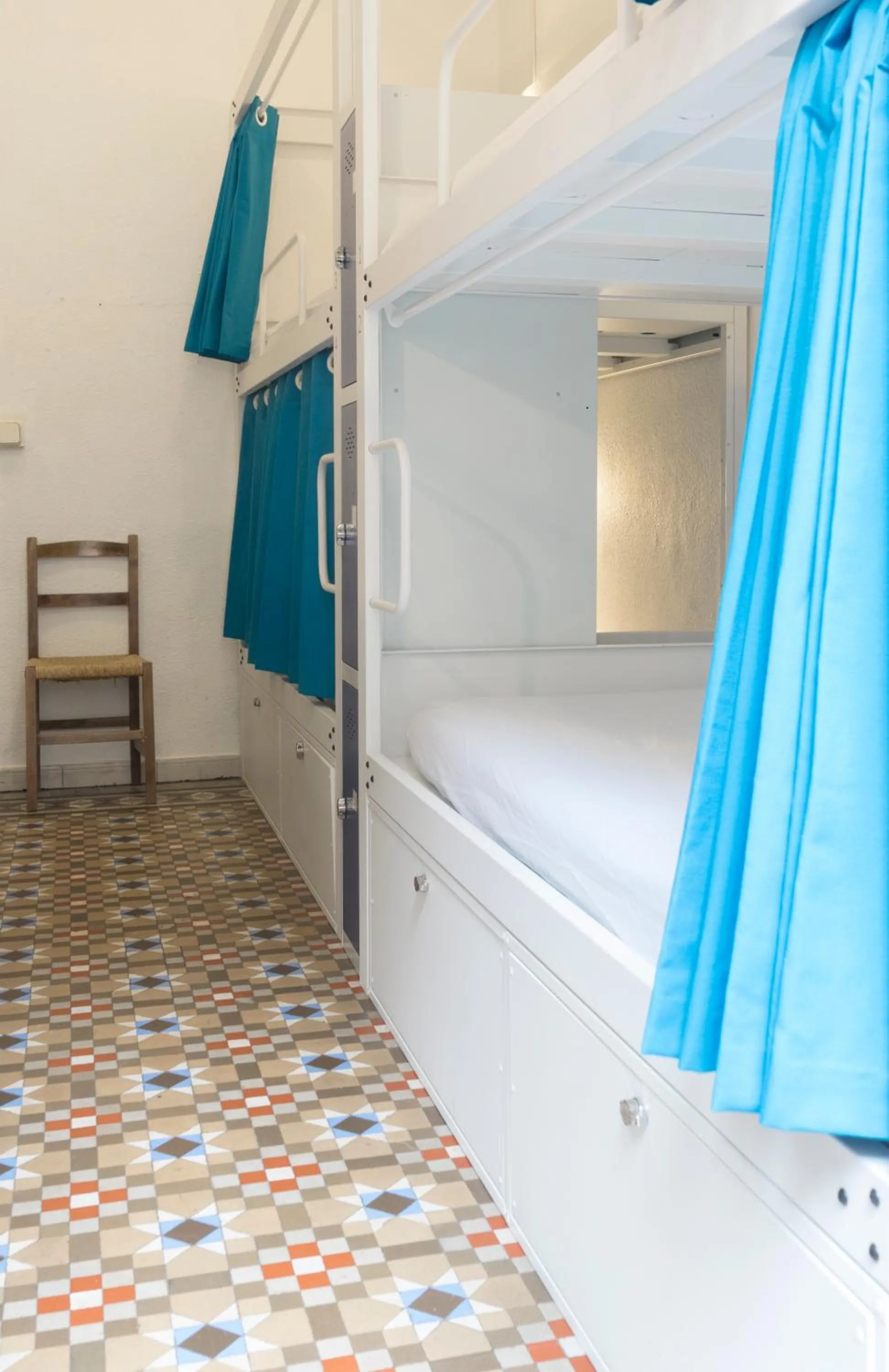 Bedroom, Bed in Soul Backpackers Barcelona