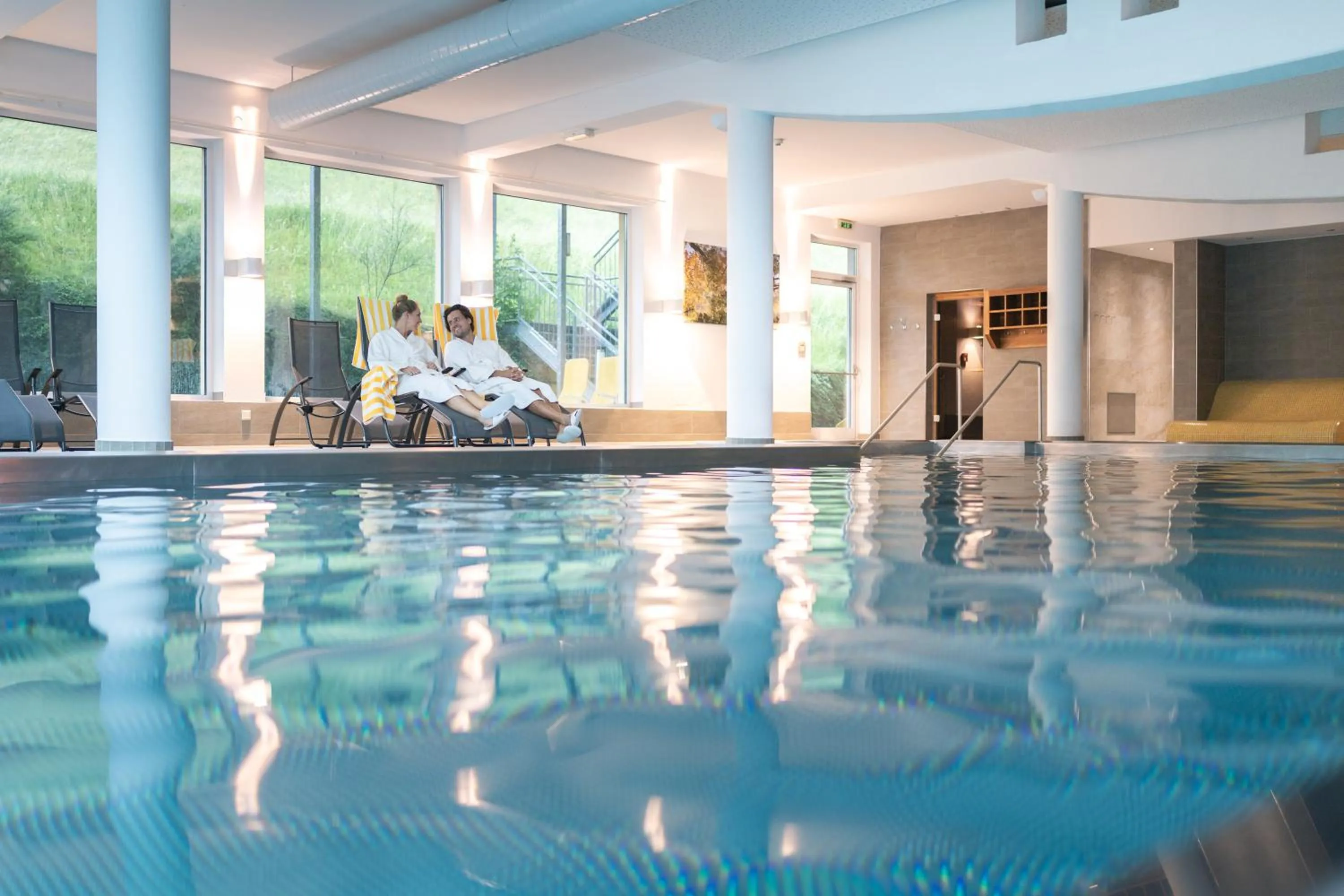 Swimming pool in Hotel Leonhard
