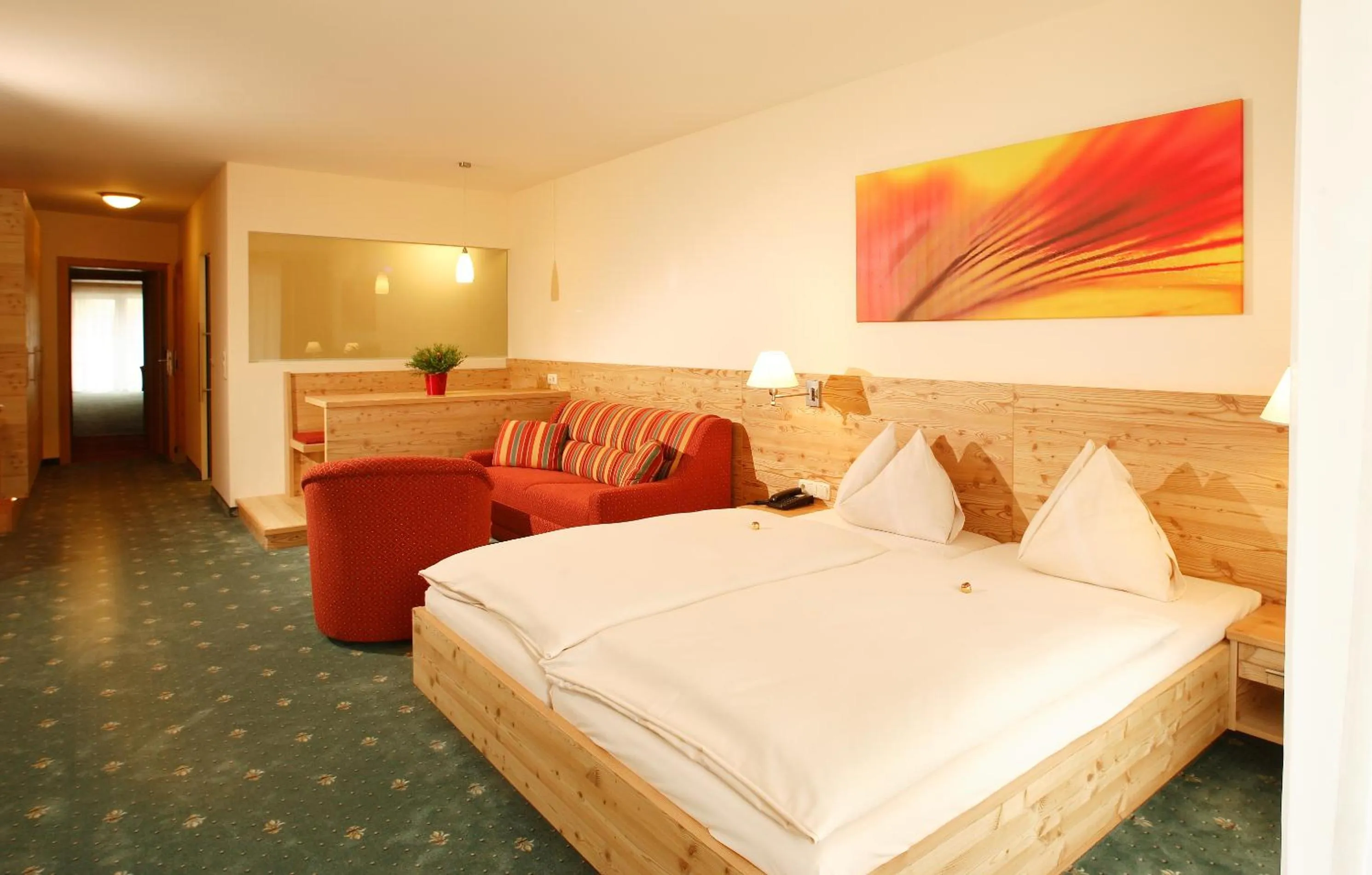 Photo of the whole room, Bed in Hotel Leonhard