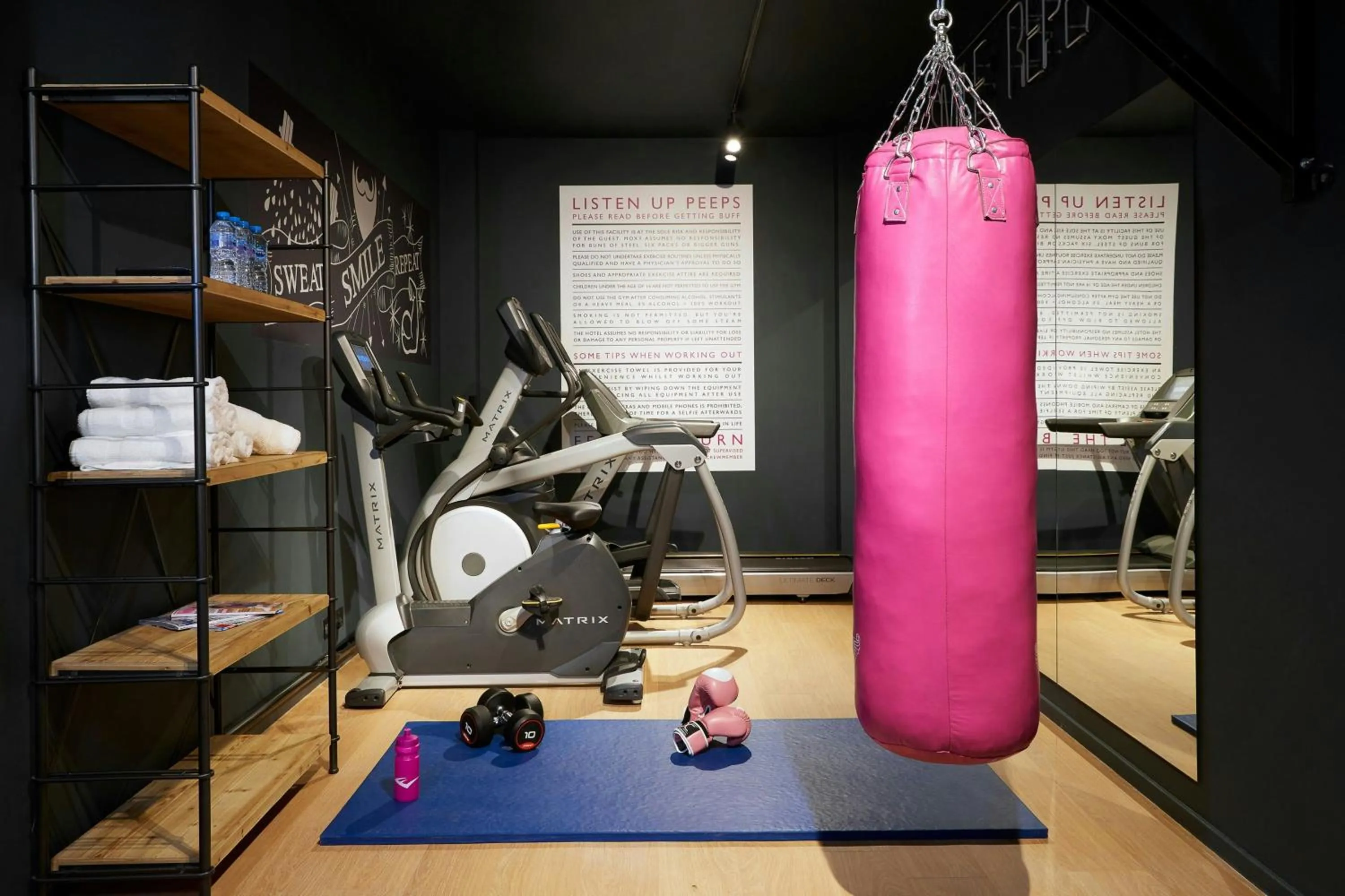 Fitness centre/facilities in Moxy Edinburgh Fountainbridge