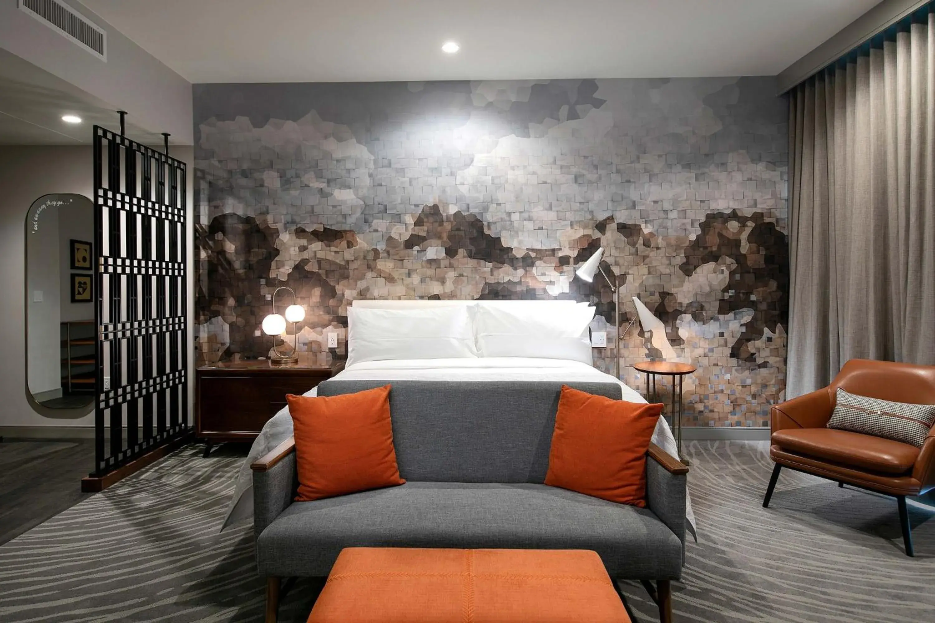 Executive Guest room with 1 King, Sofa bed in Le Meridien Pasadena Arcadia Executive Guest room with 1 King, Sofa bed in Le Meridien Pasadena Arcadia