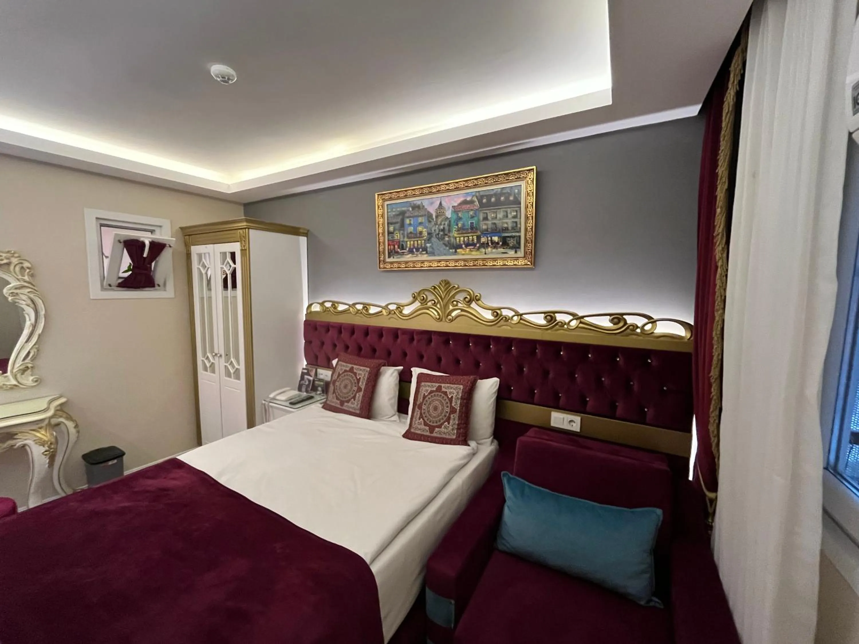 Bed in Constantinopolis Hotel