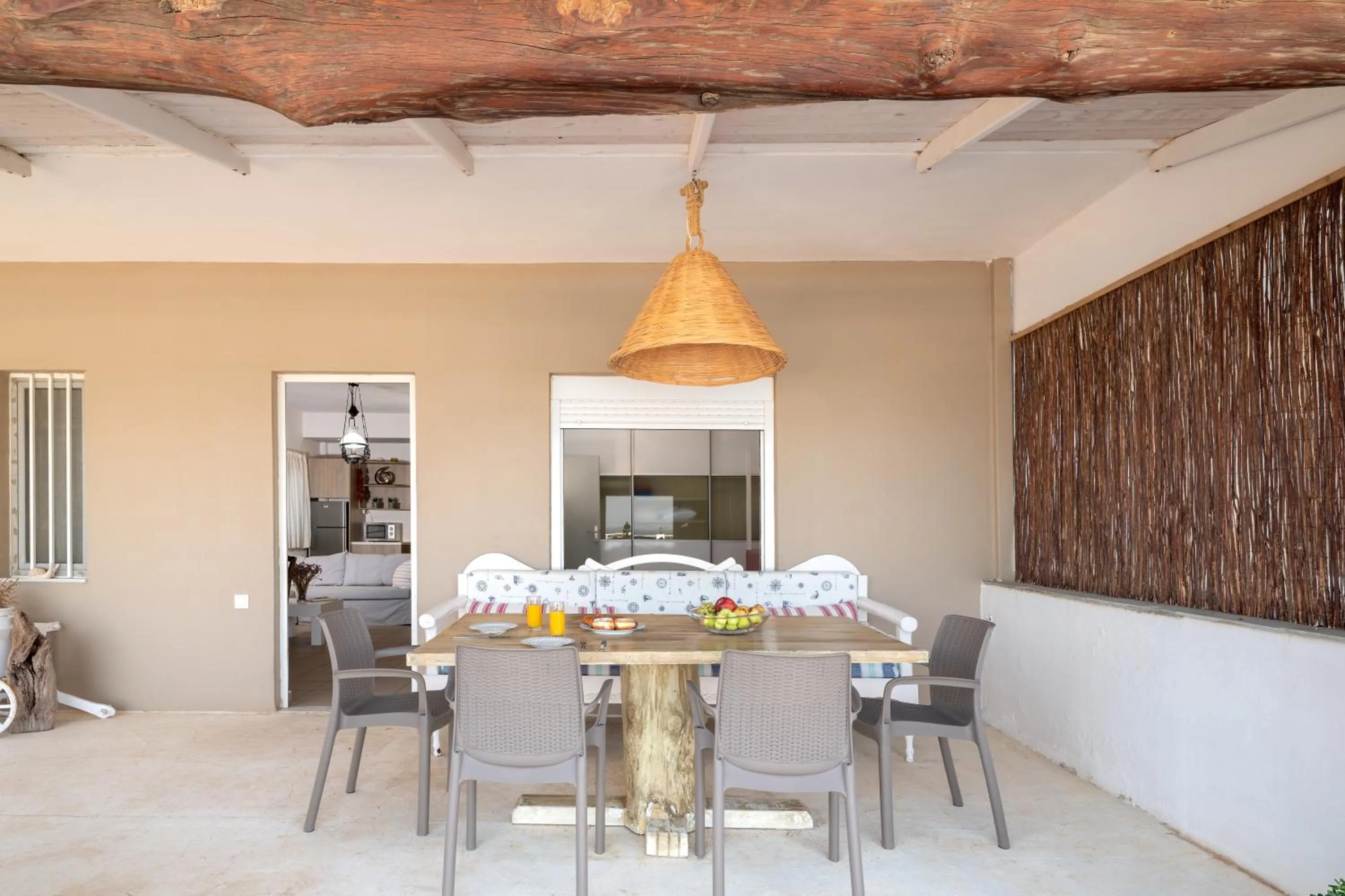Dining area in Aegean Apartments