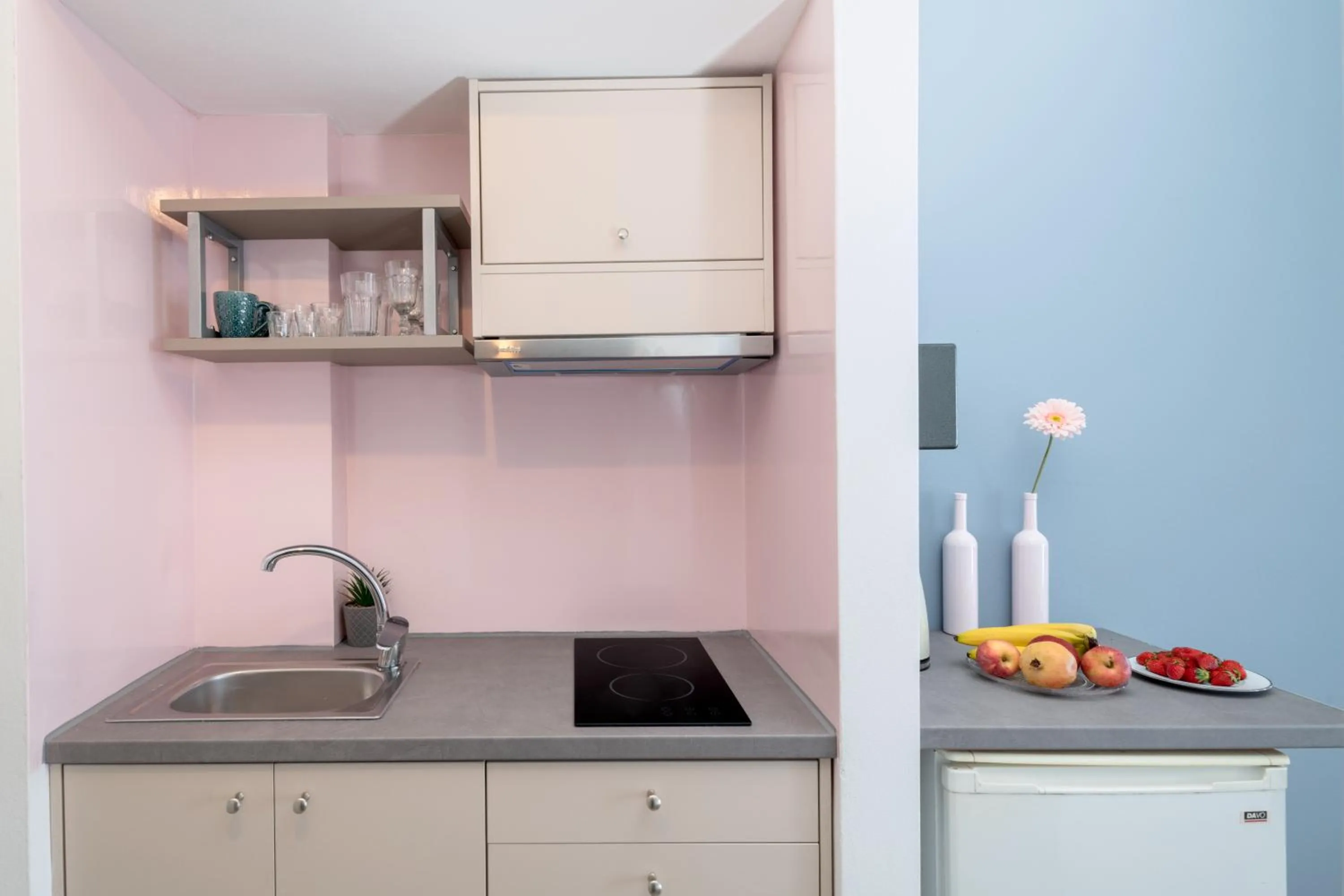 Kitchen or kitchenette in Aegean Apartments