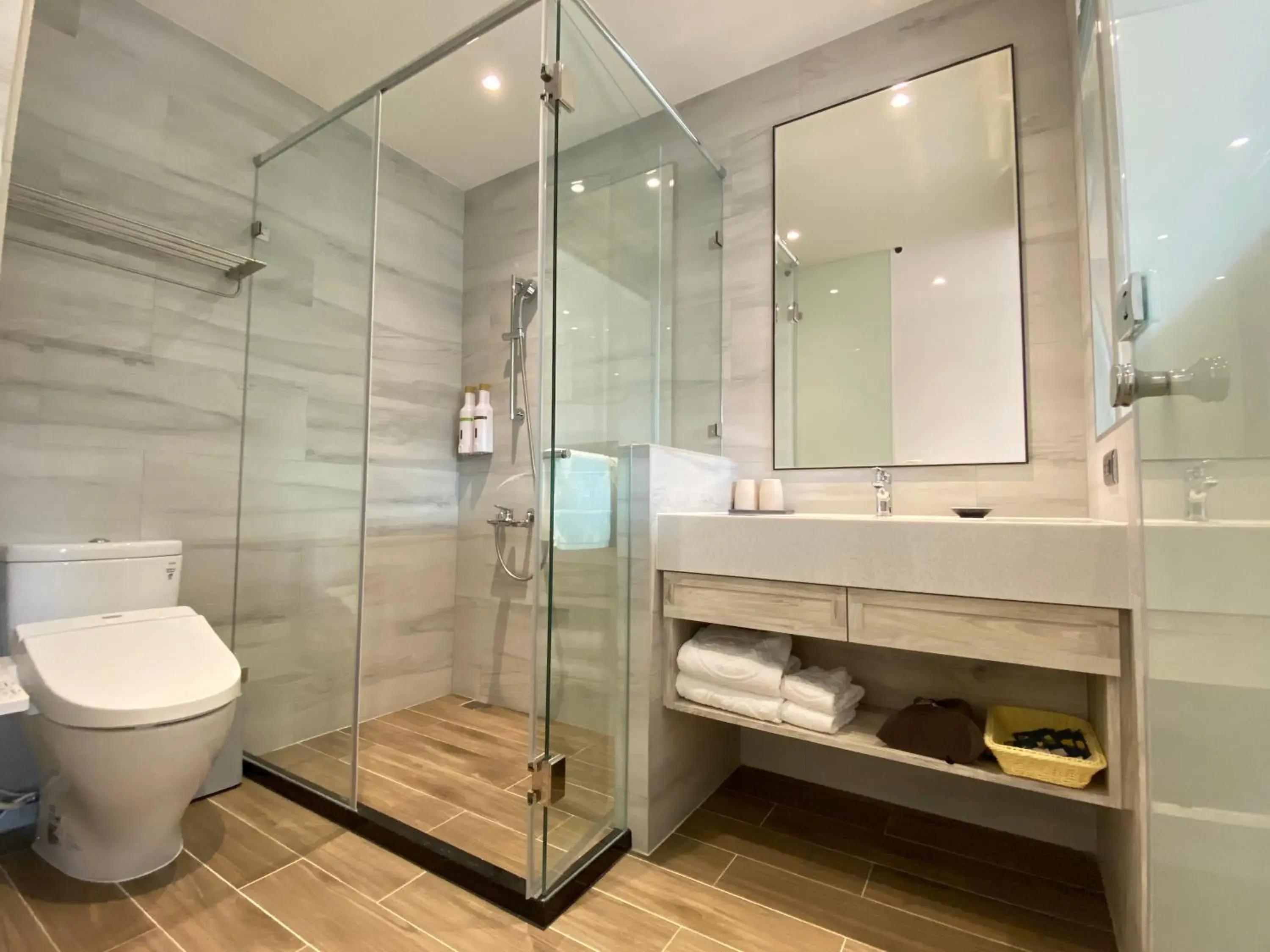 Quadruple Room with Private Bathroom in Shineworld 11 Quadruple Room with Private Bathroom in Shineworld 11
