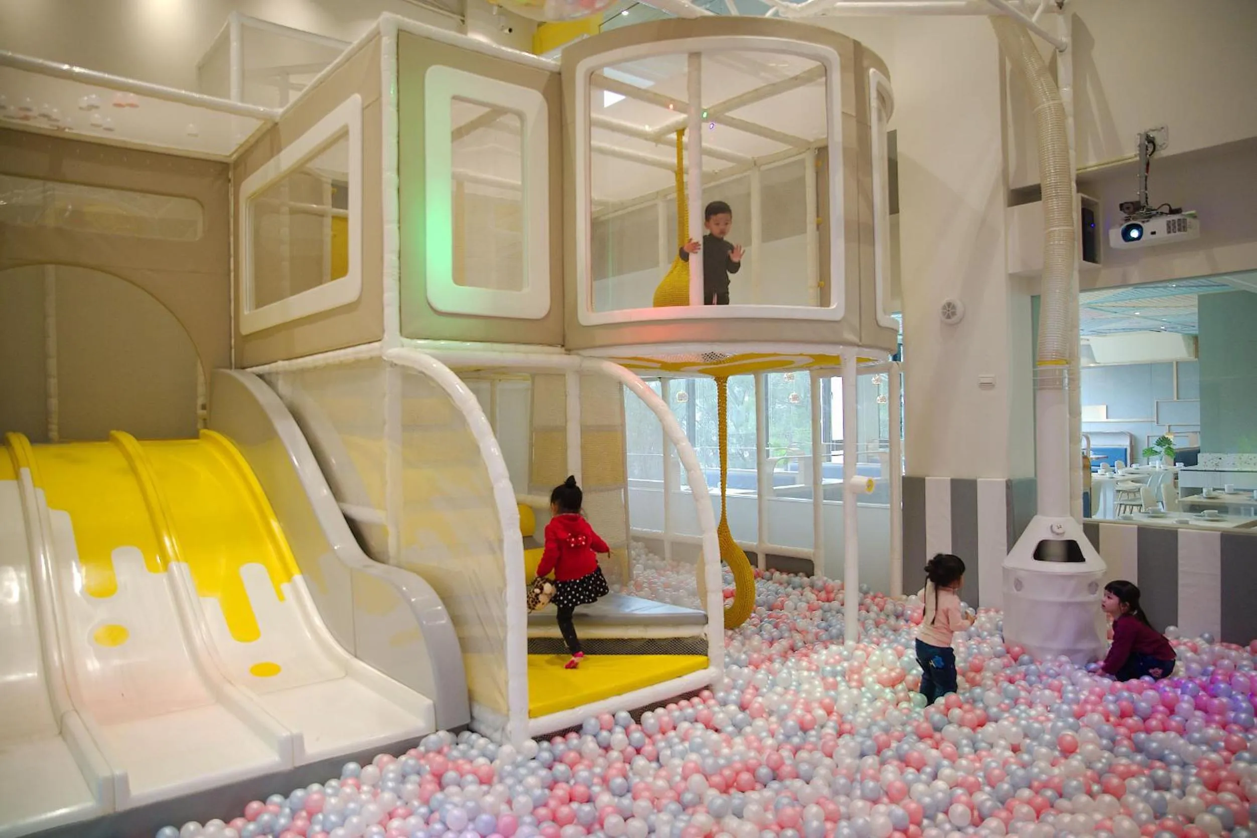 Children play ground in Shineworld 11