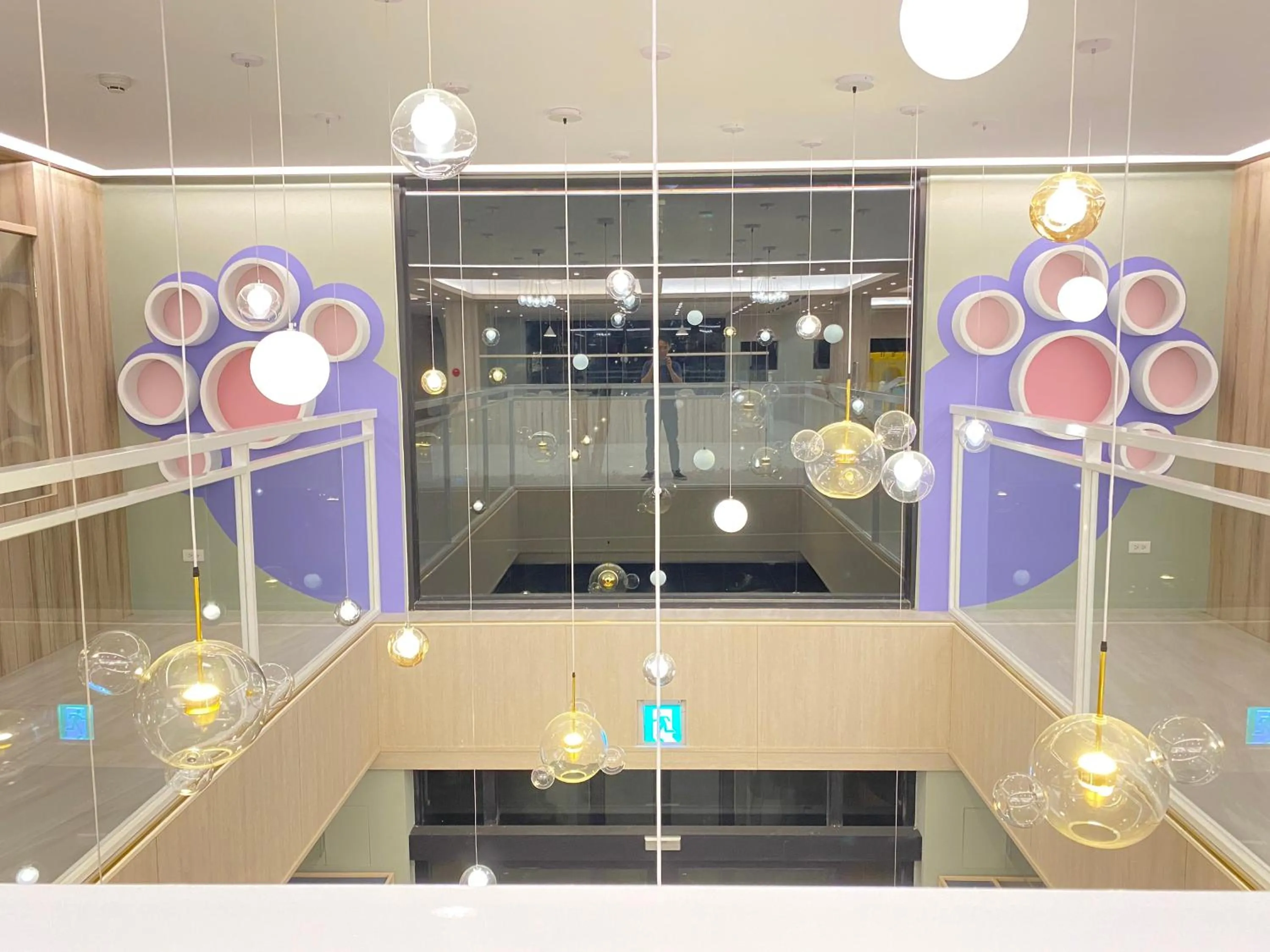 Lobby or reception in Shineworld 11