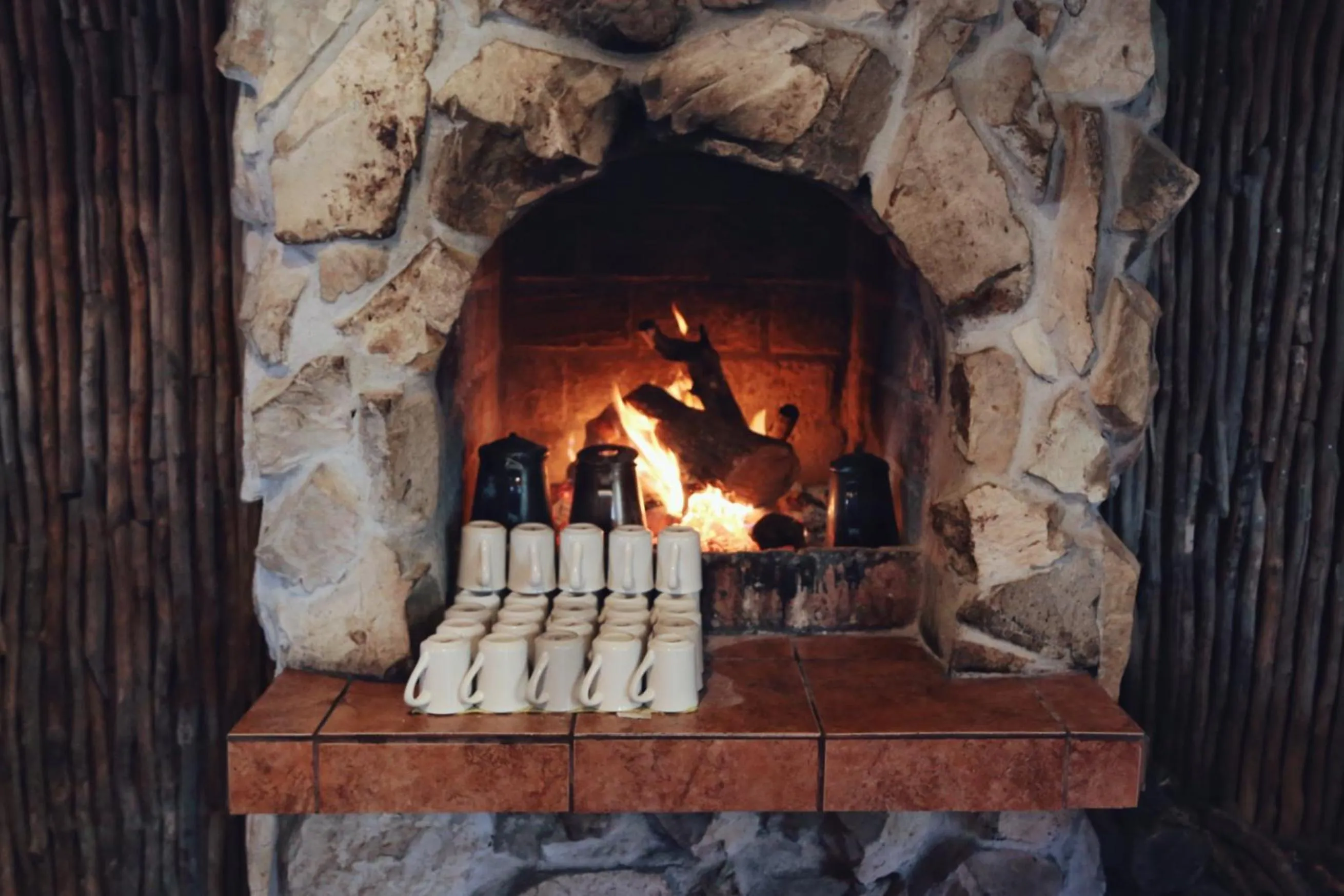 Restaurant/places to eat in Hotel Valle 13 Ruta del Vino