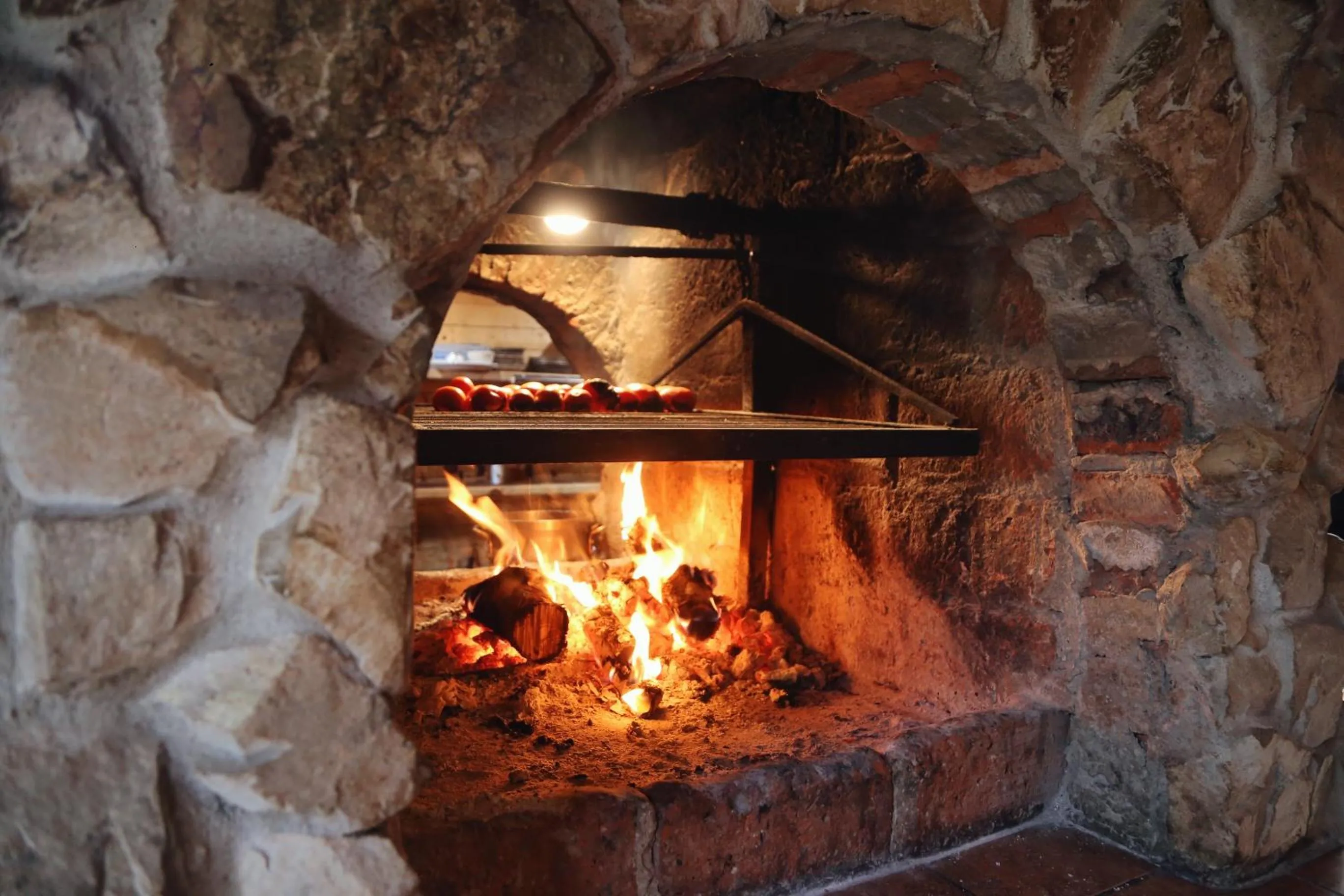 Restaurant/places to eat in Hotel Valle 13 Ruta del Vino