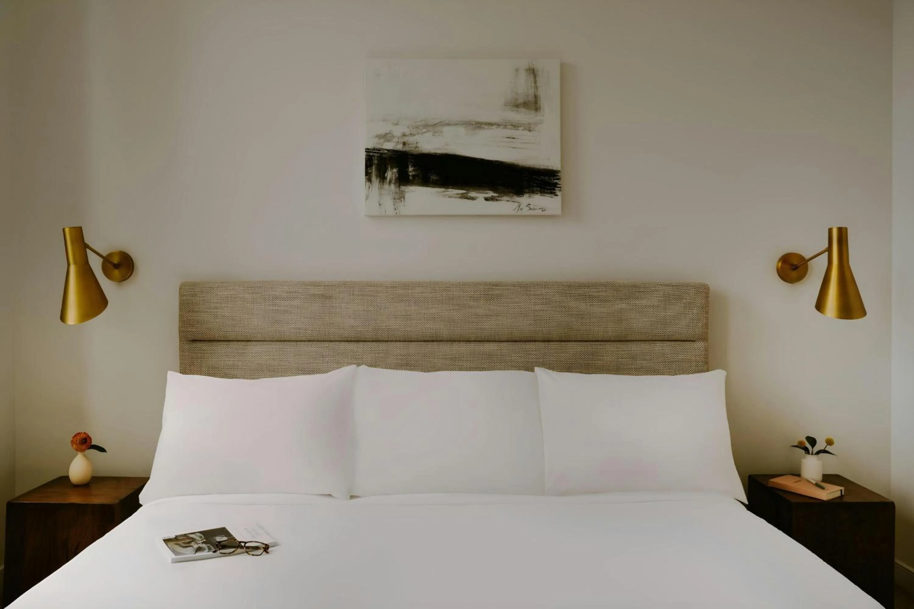 Bedroom, Bed in Sonder by Marriott Bonvoy The Witherspoon Apartments Center City