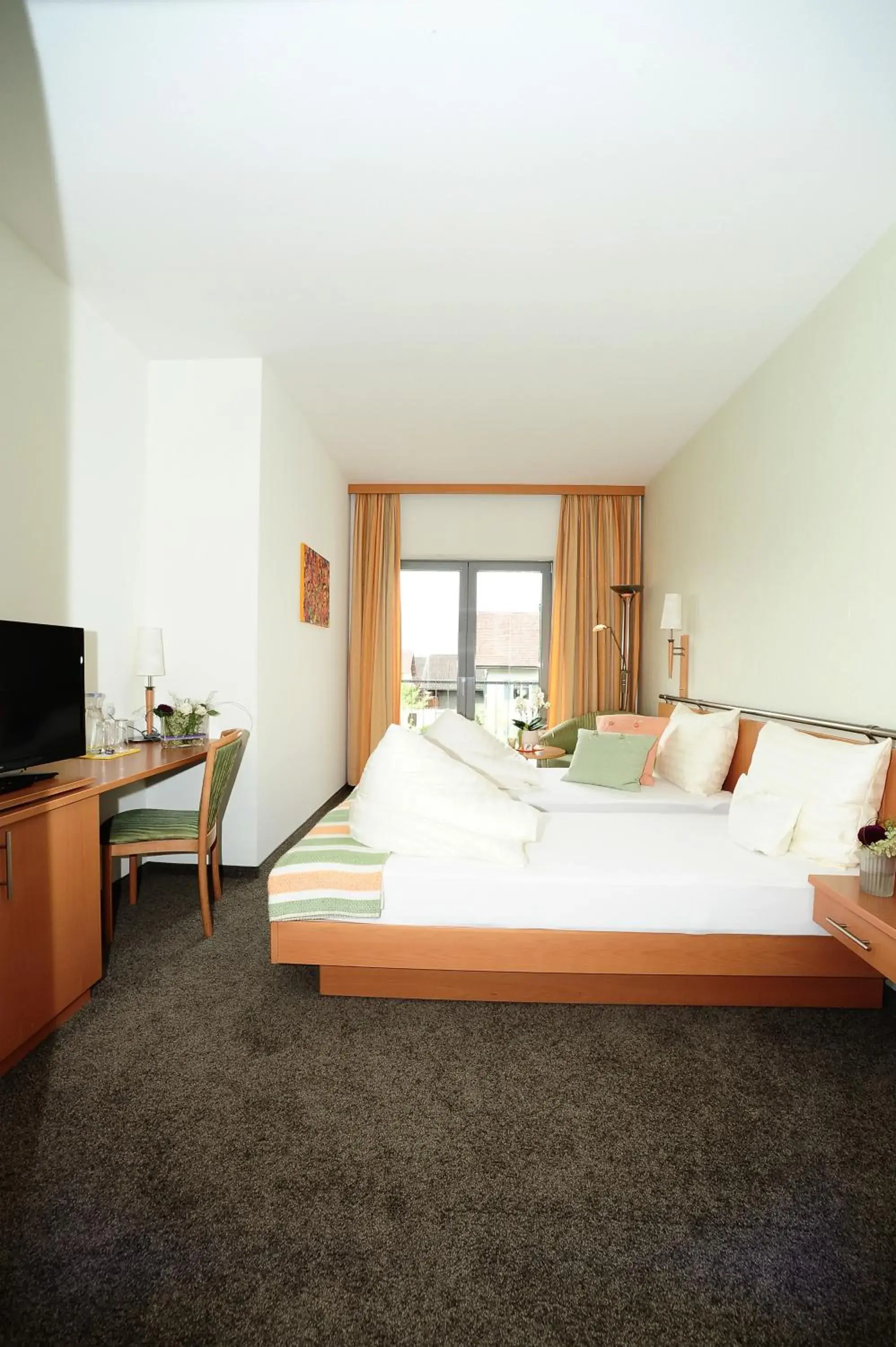 Superior Double Room with Garden View - single occupancy in Hotel Restaurant Mohren Superior Double Room with Garden View - single occupancy in Hotel Restaurant Mohren