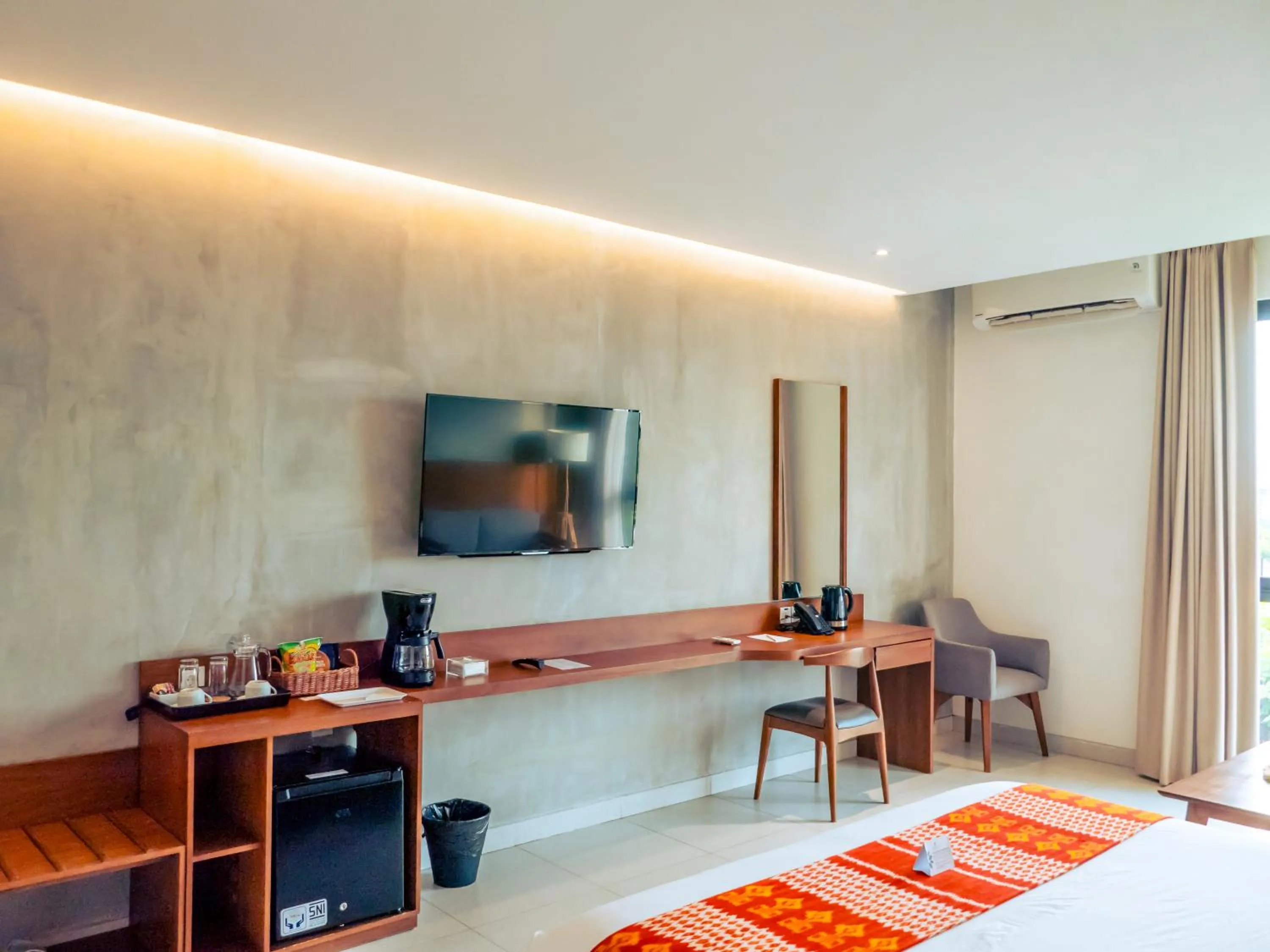 TV and multimedia, Bed in Kambaniru Beach Hotel and Resort