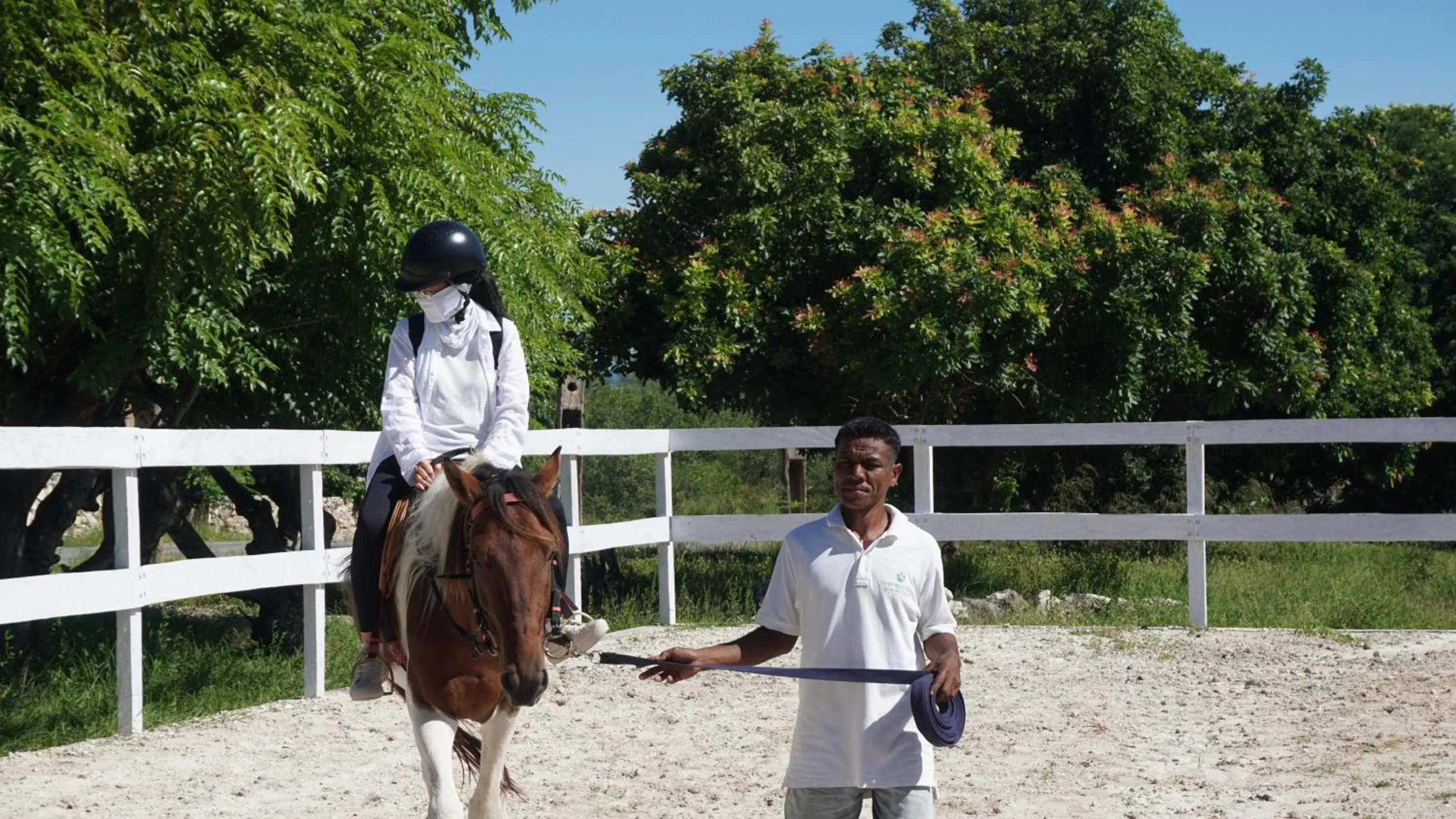 Horse-riding in Kambaniru Beach Hotel and Resort