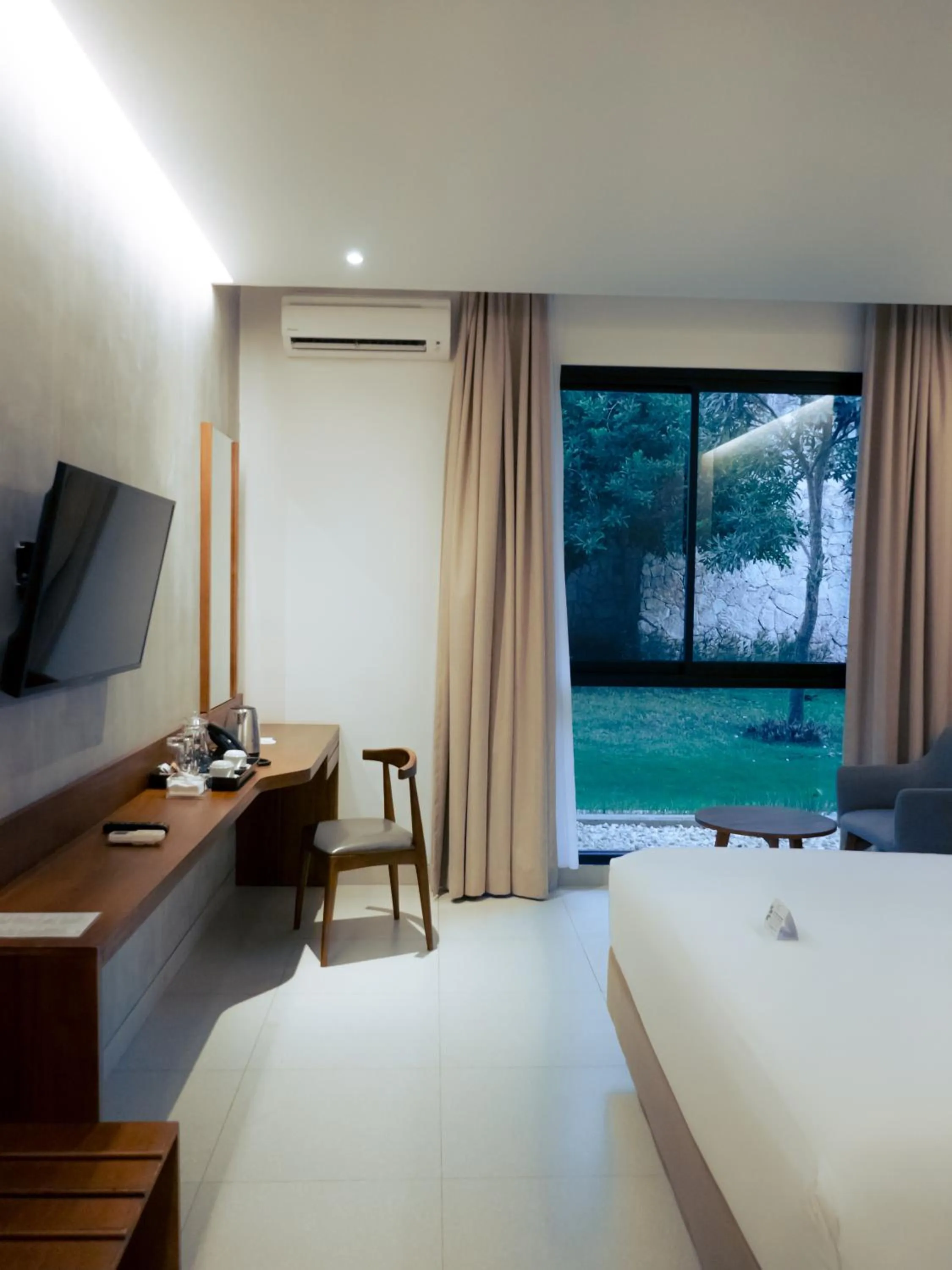 Bed in Kambaniru Beach Hotel and Resort