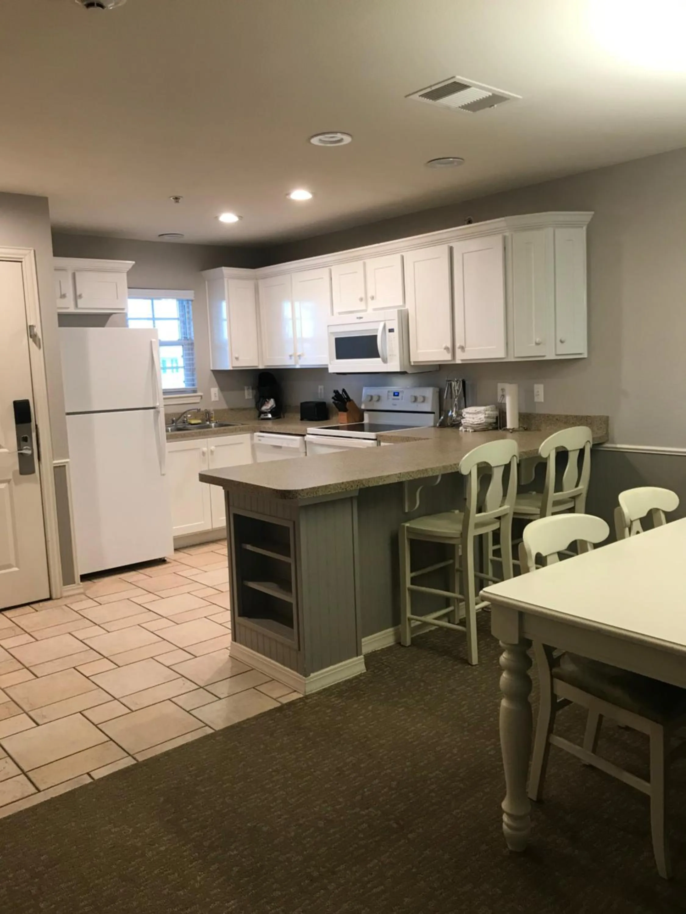 Kitchen or kitchenette in Holiday Inn Club Vacation Galveston Seaside Resort