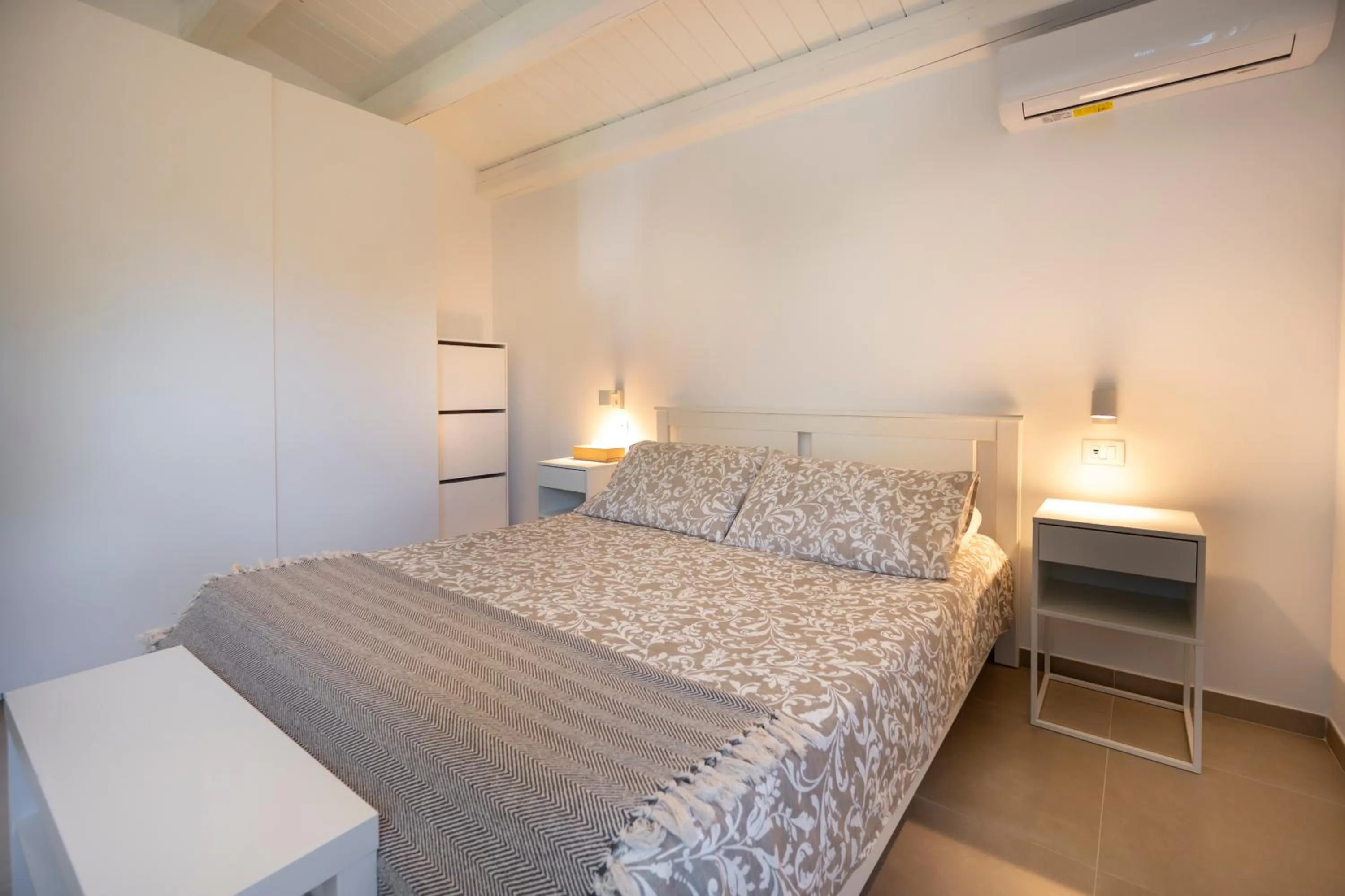 Bed in Villa Dolmen Beach