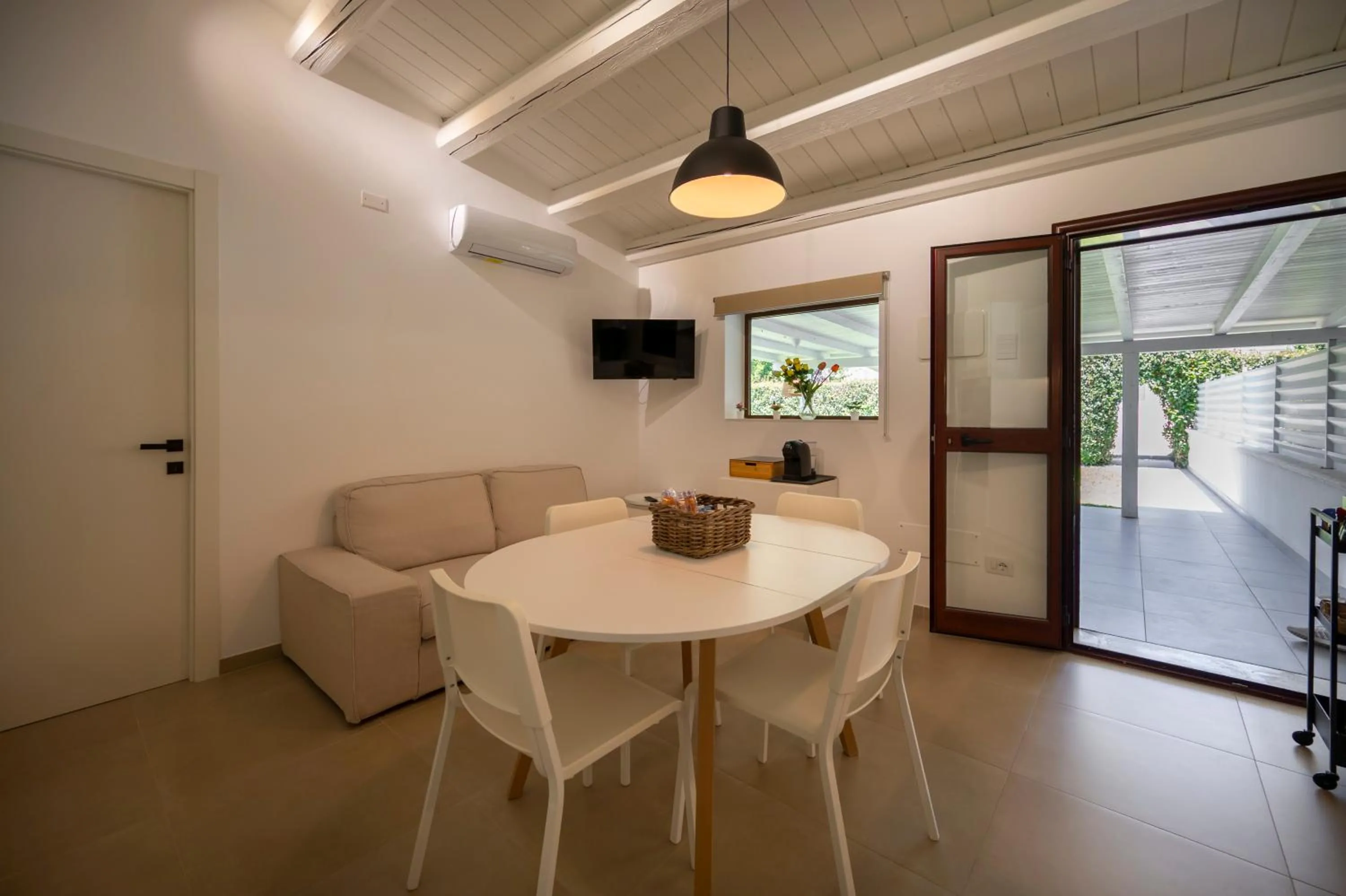 Living room in Villa Dolmen Beach