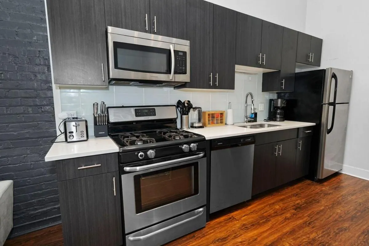 Modern 2BR 420 Friendly in Chicago South Loop Near Museum Campus, McCormick Place and Soldier Field