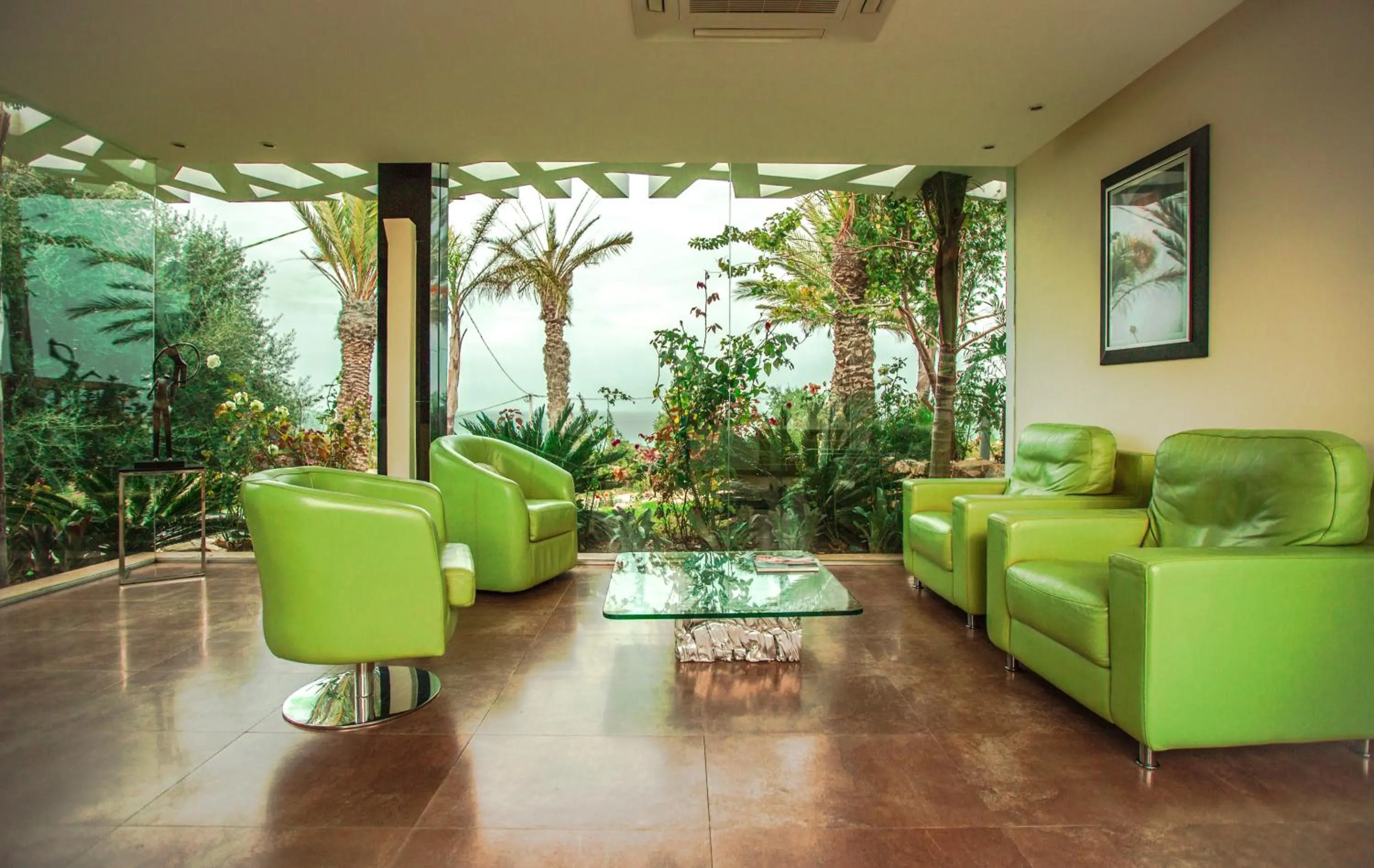 Seating area in Mnar Castle