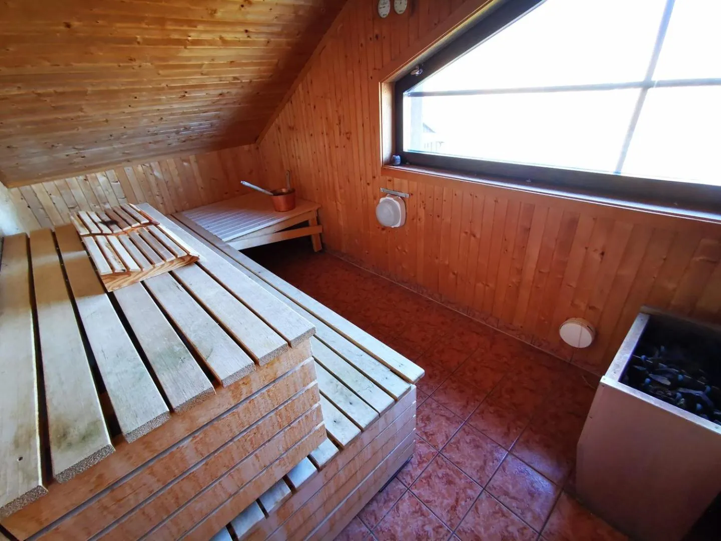 Abisko Guesthouse & Activities