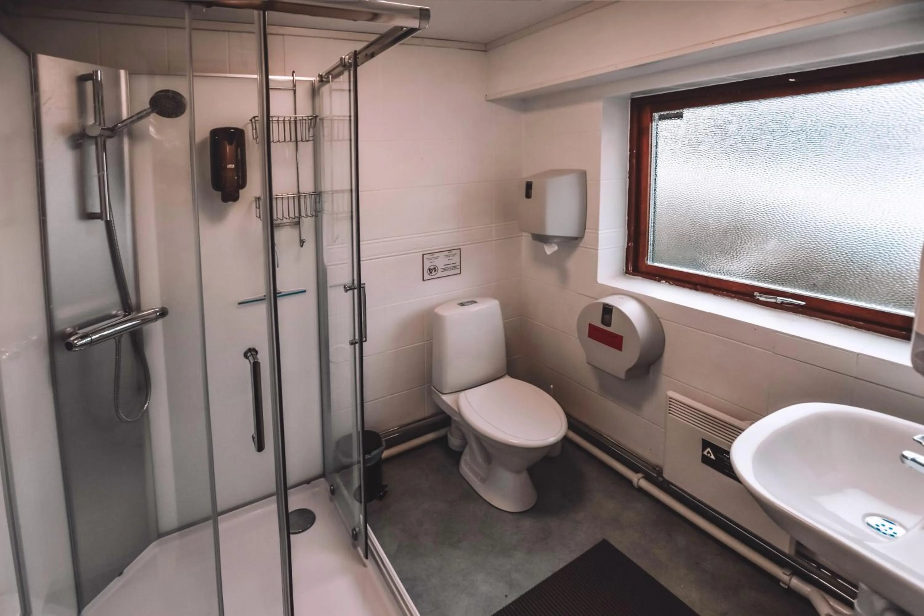 Bathroom in Abisko Guesthouse & Activities