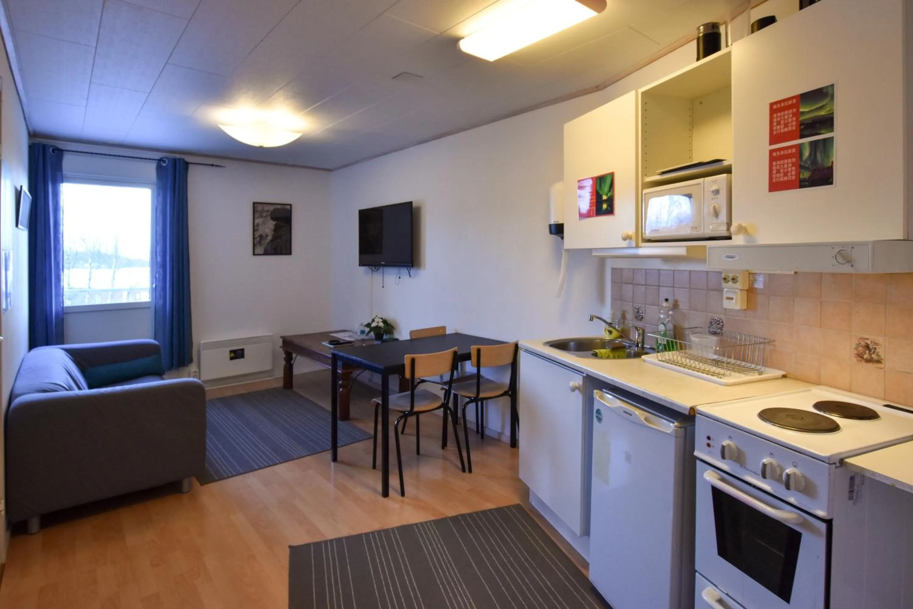 Dining area in Abisko Guesthouse & Activities