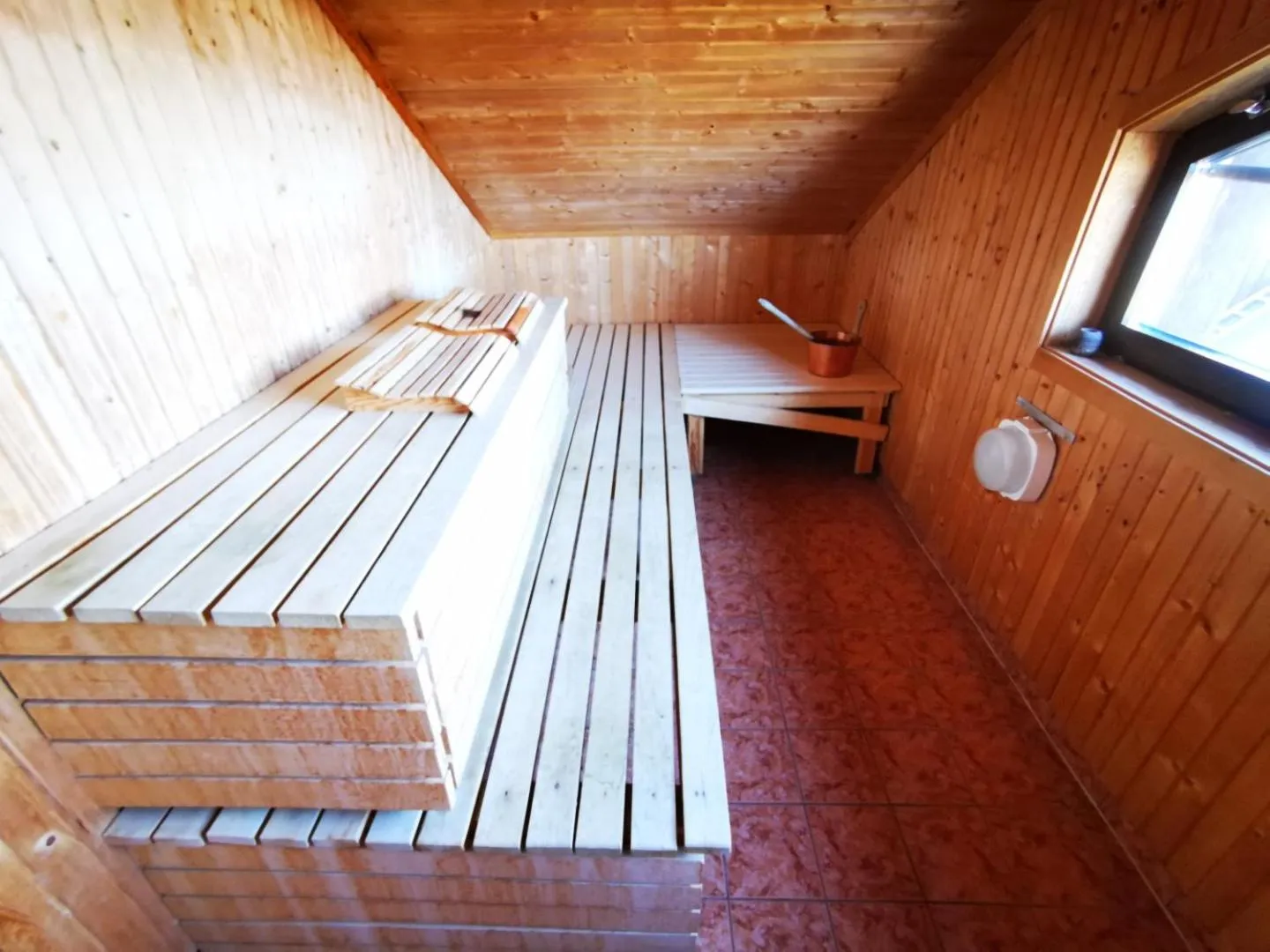 Bed in Abisko Guesthouse & Activities