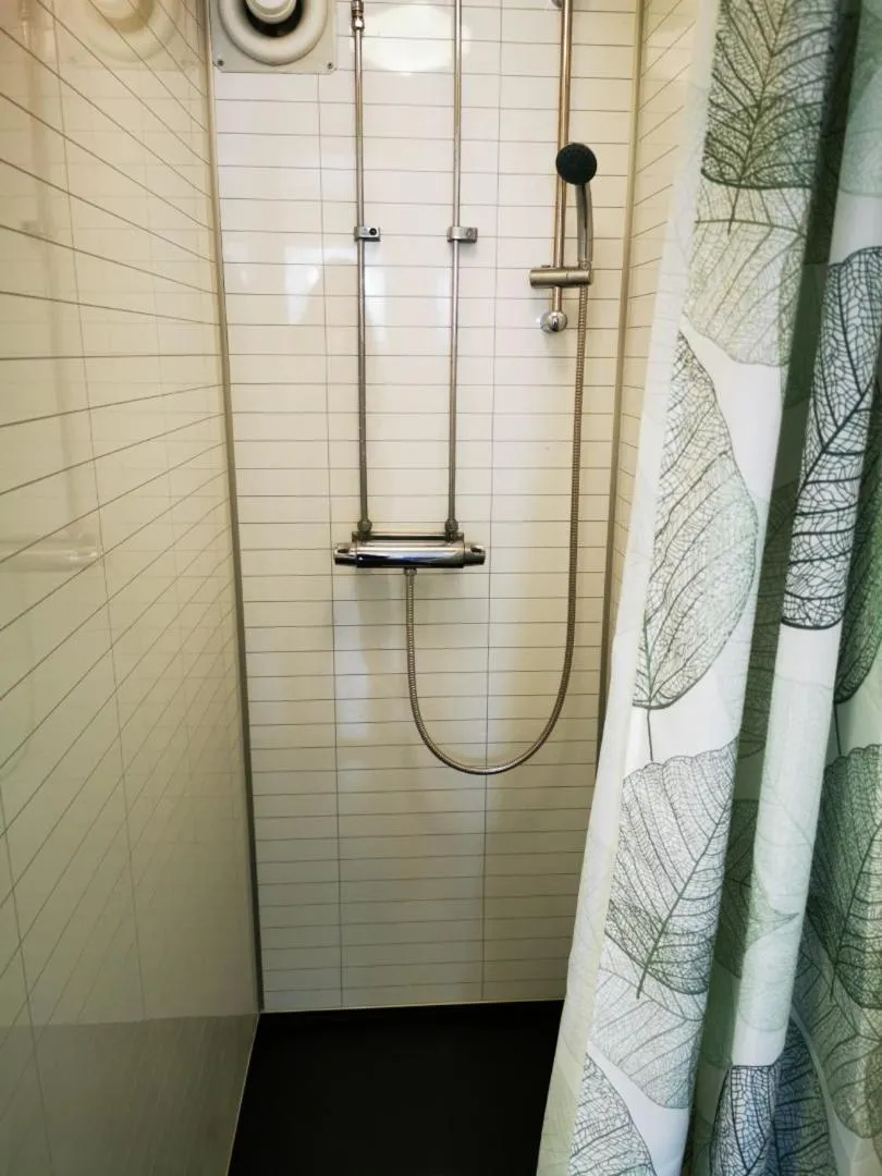 Abisko Guesthouse & Activities