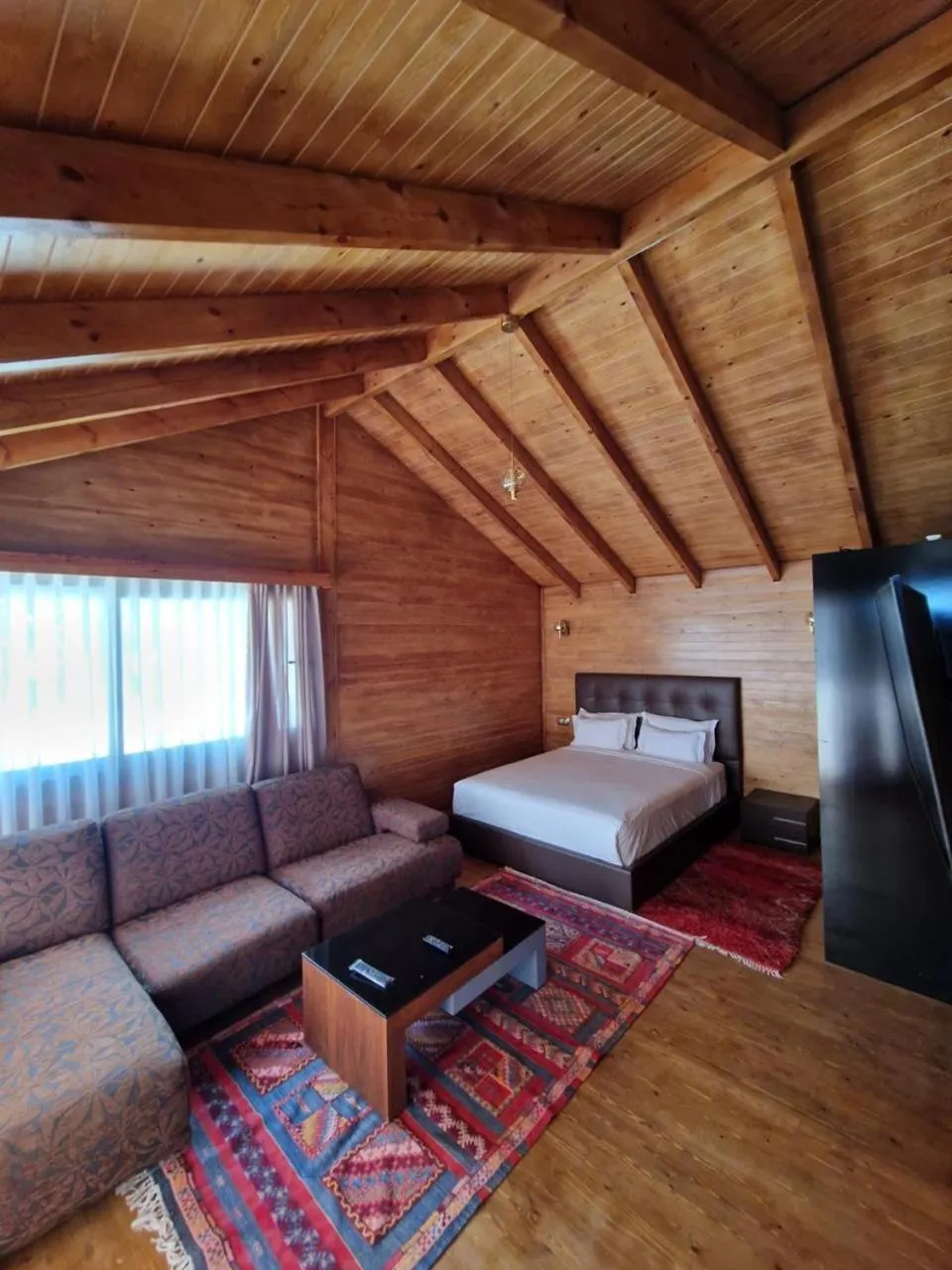 Bed in Mnar Park aqua park