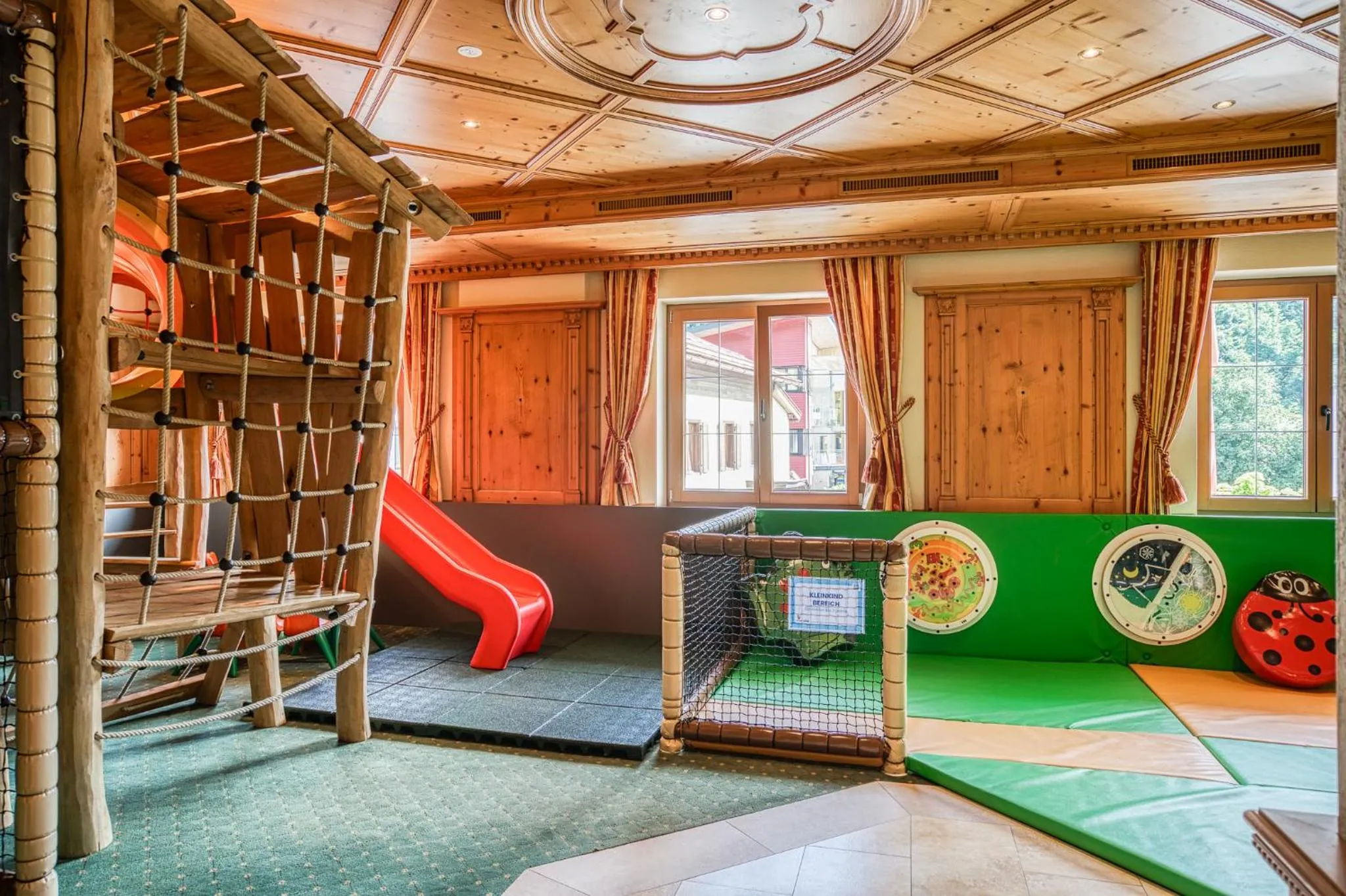 Game Room in Hotel Alte Post